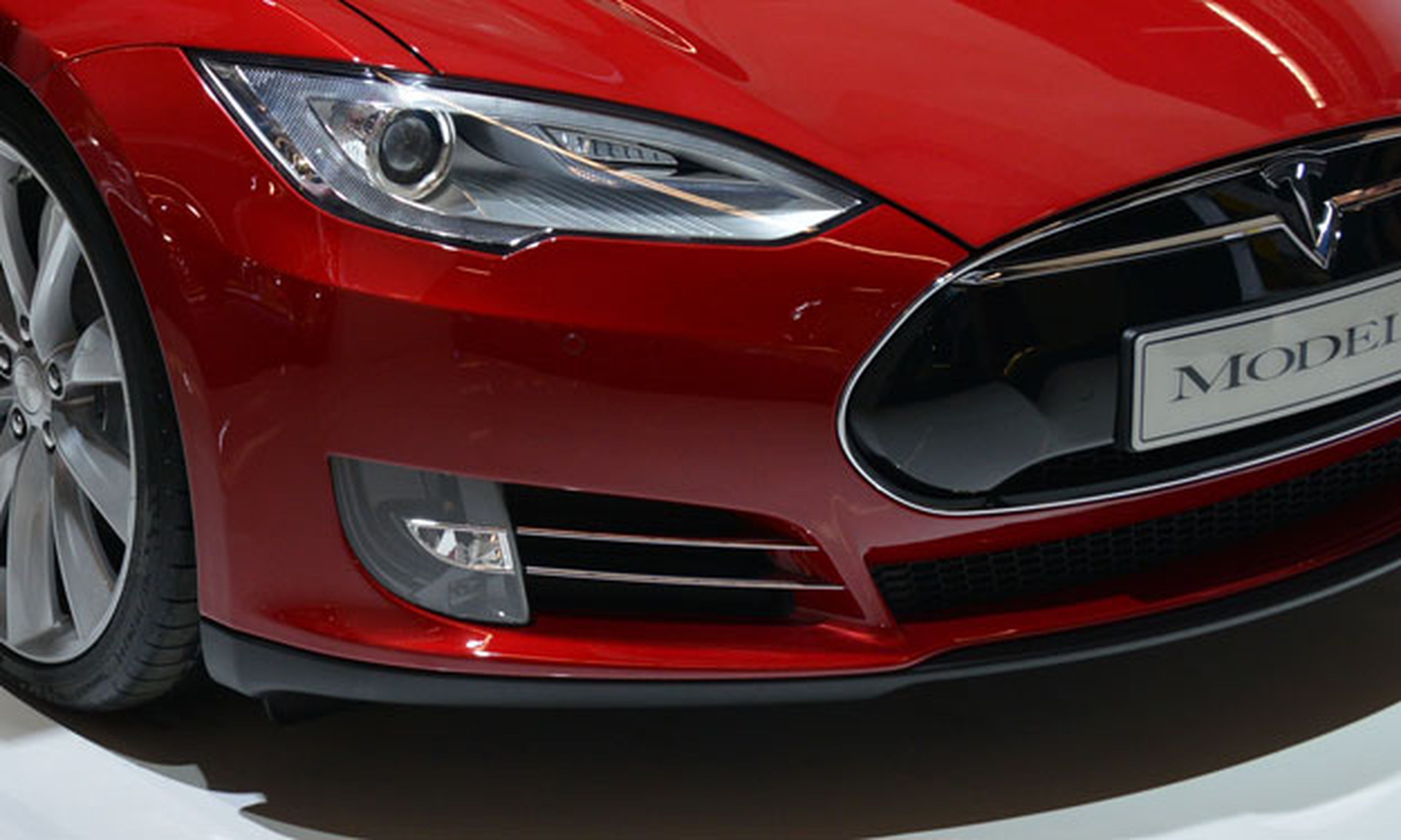 El Tesla Model E, el acceso a gama, podría llegar en 2015