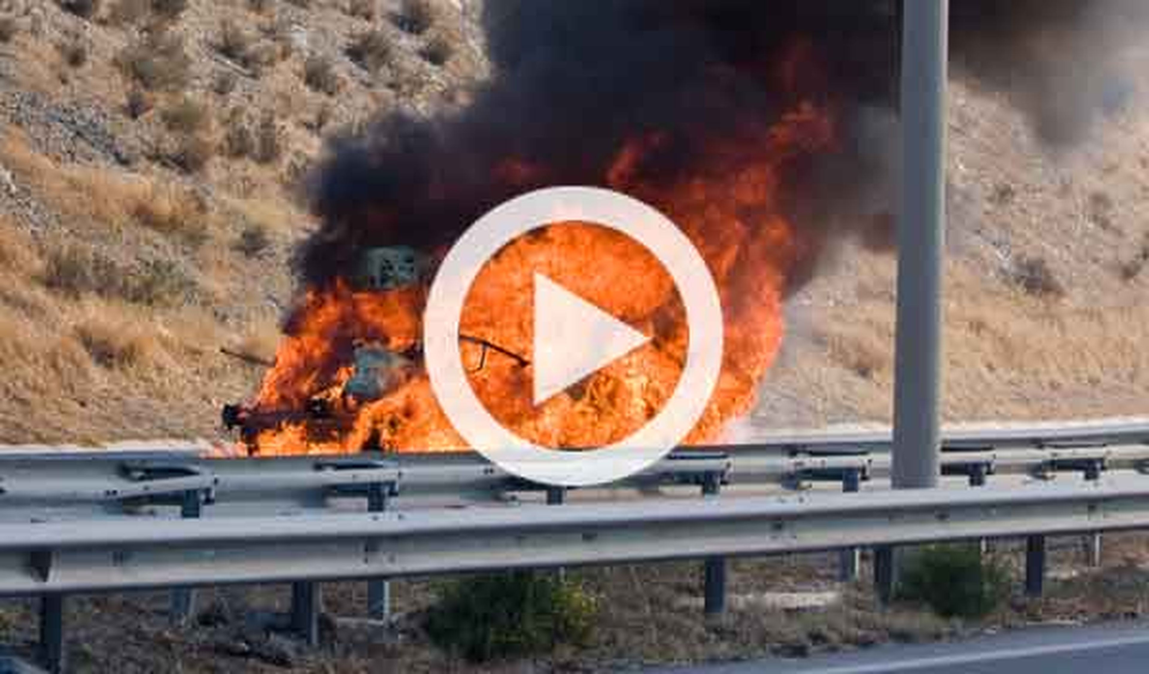 Segundo Tesla Model S que arde tras un accidente: vídeo