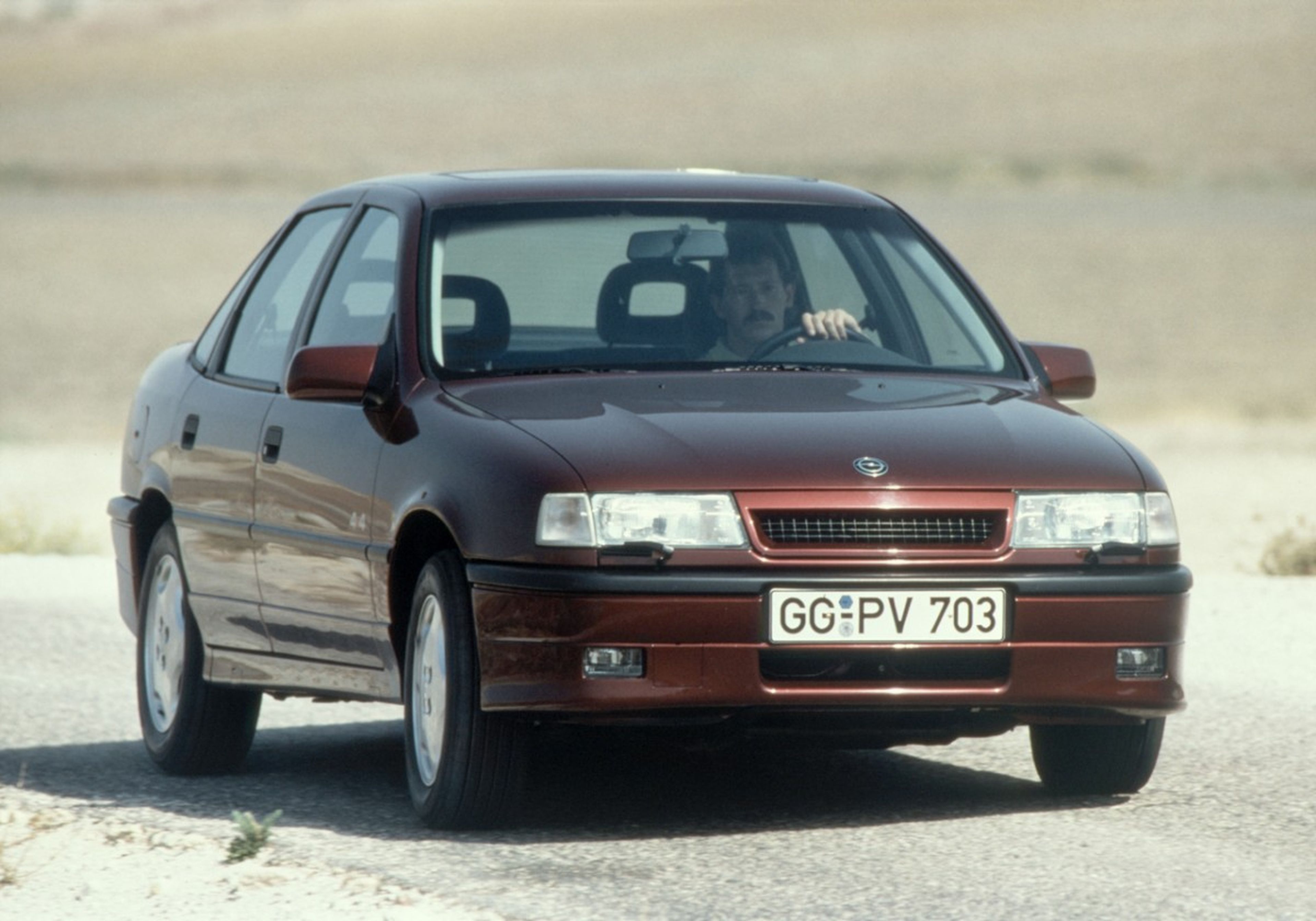 El Opel Vectra cumple 25 años