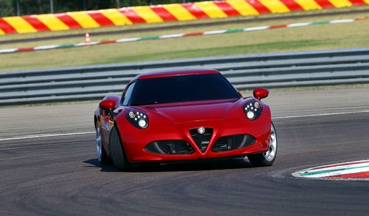 Prueba Alfa Romeo 4C Autobild drift