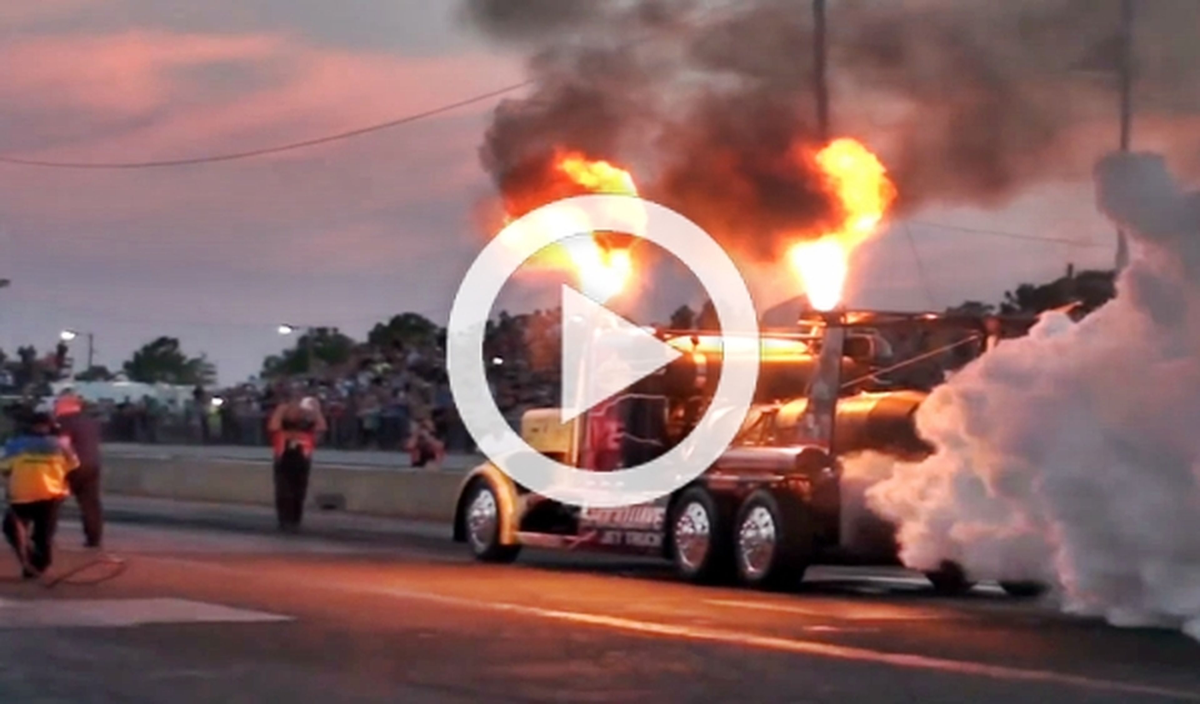 Shockwave Jet Truck: ¡el camión que supera los 640 km/h!