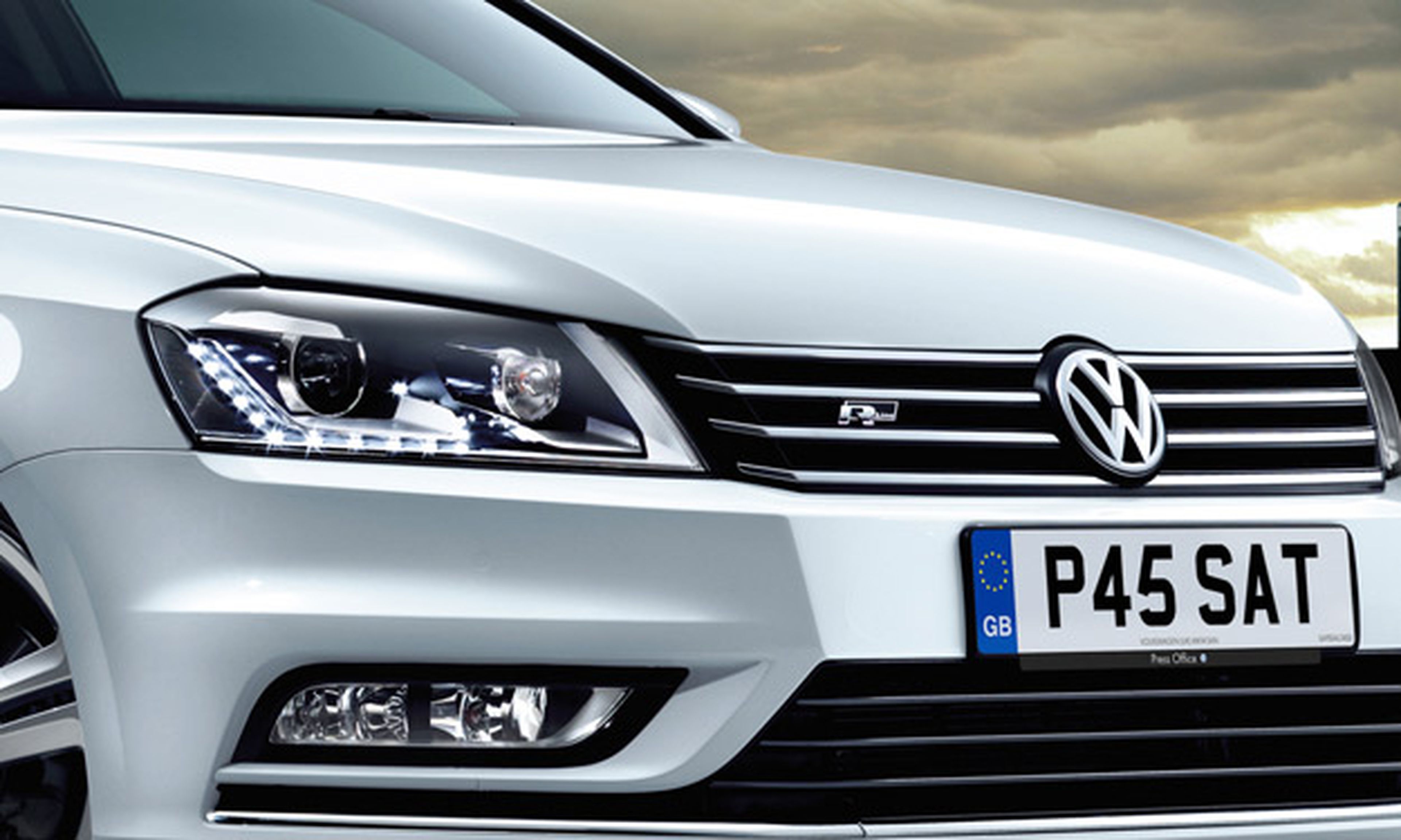 El Volkswagen Passat 2015, cazado en vídeo