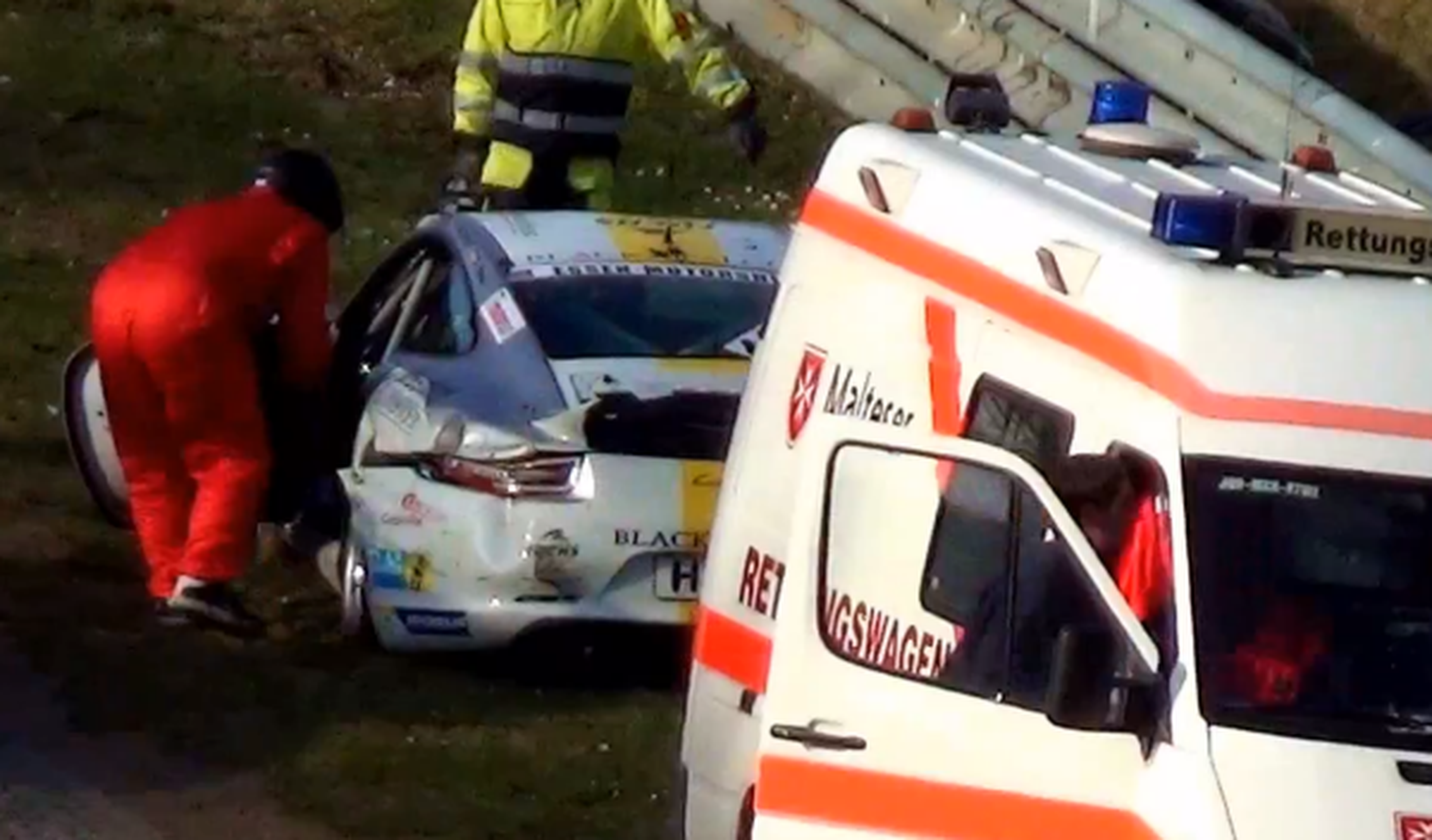 Primer accidente de un BMW M235i Racing en Nürburgring