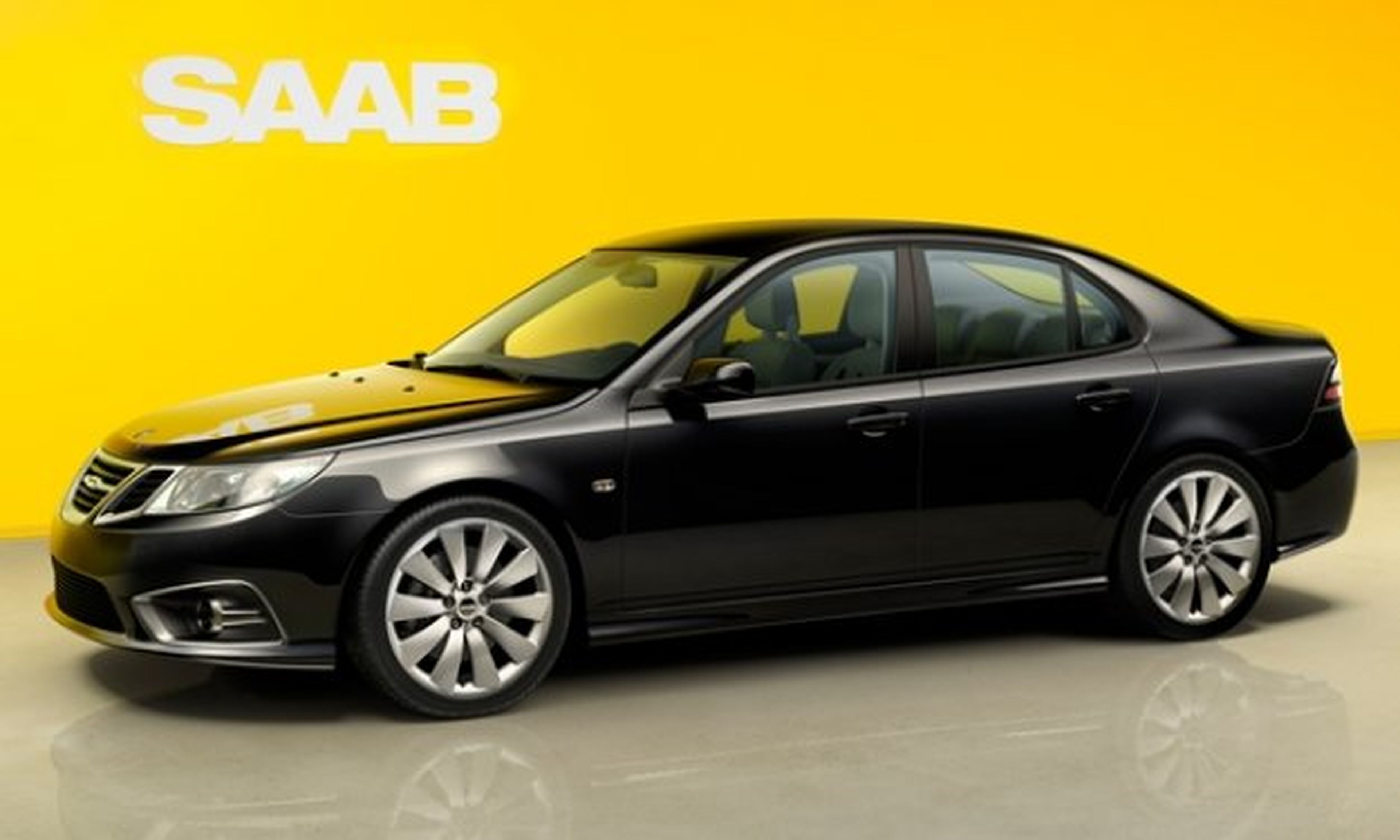 Saab desarrolla el Saab 9-3 sedan y la plataforma Phoenix