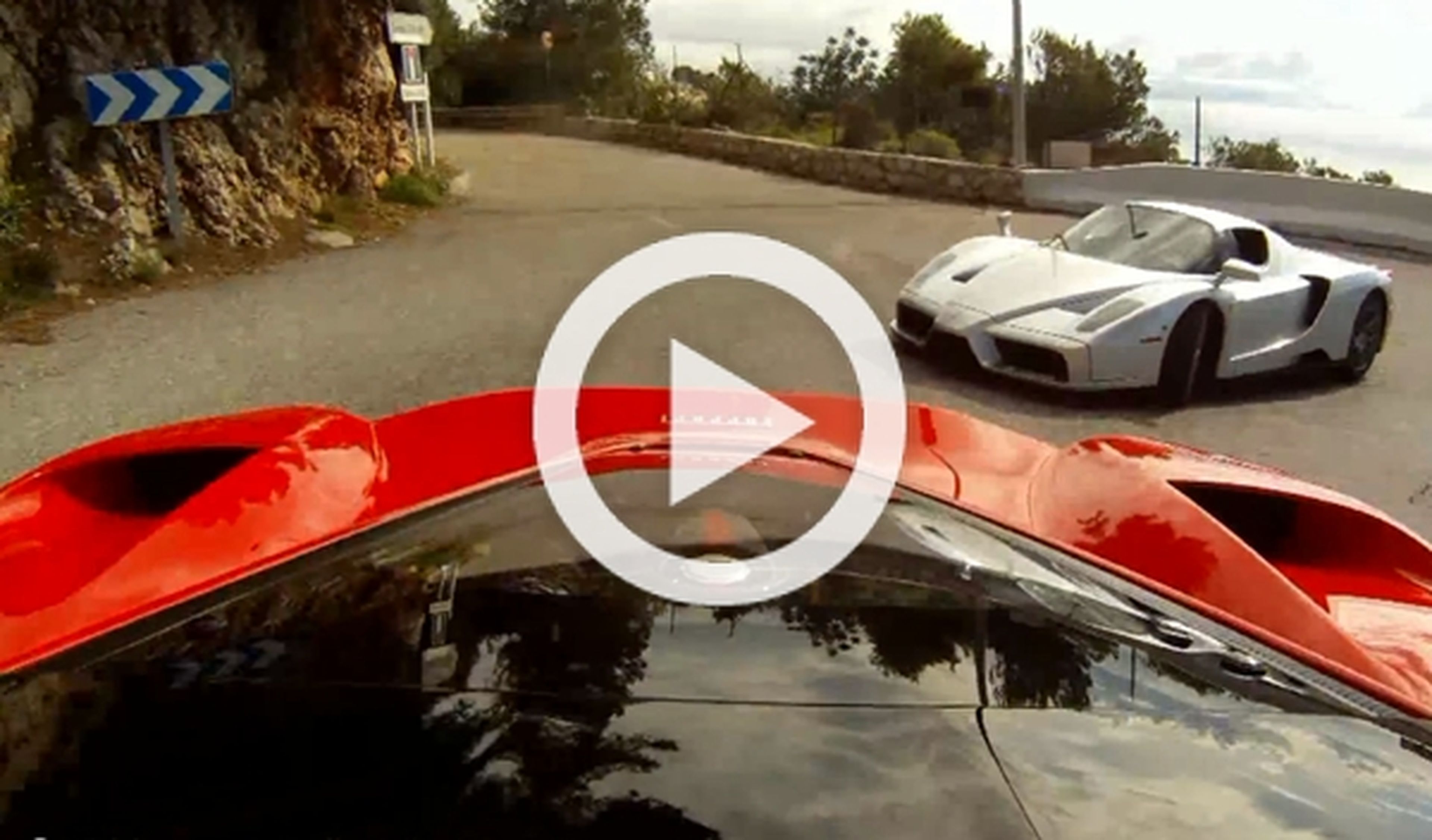 Vídeo: un Ferrari LaFerrari y un Enzo por las colinas