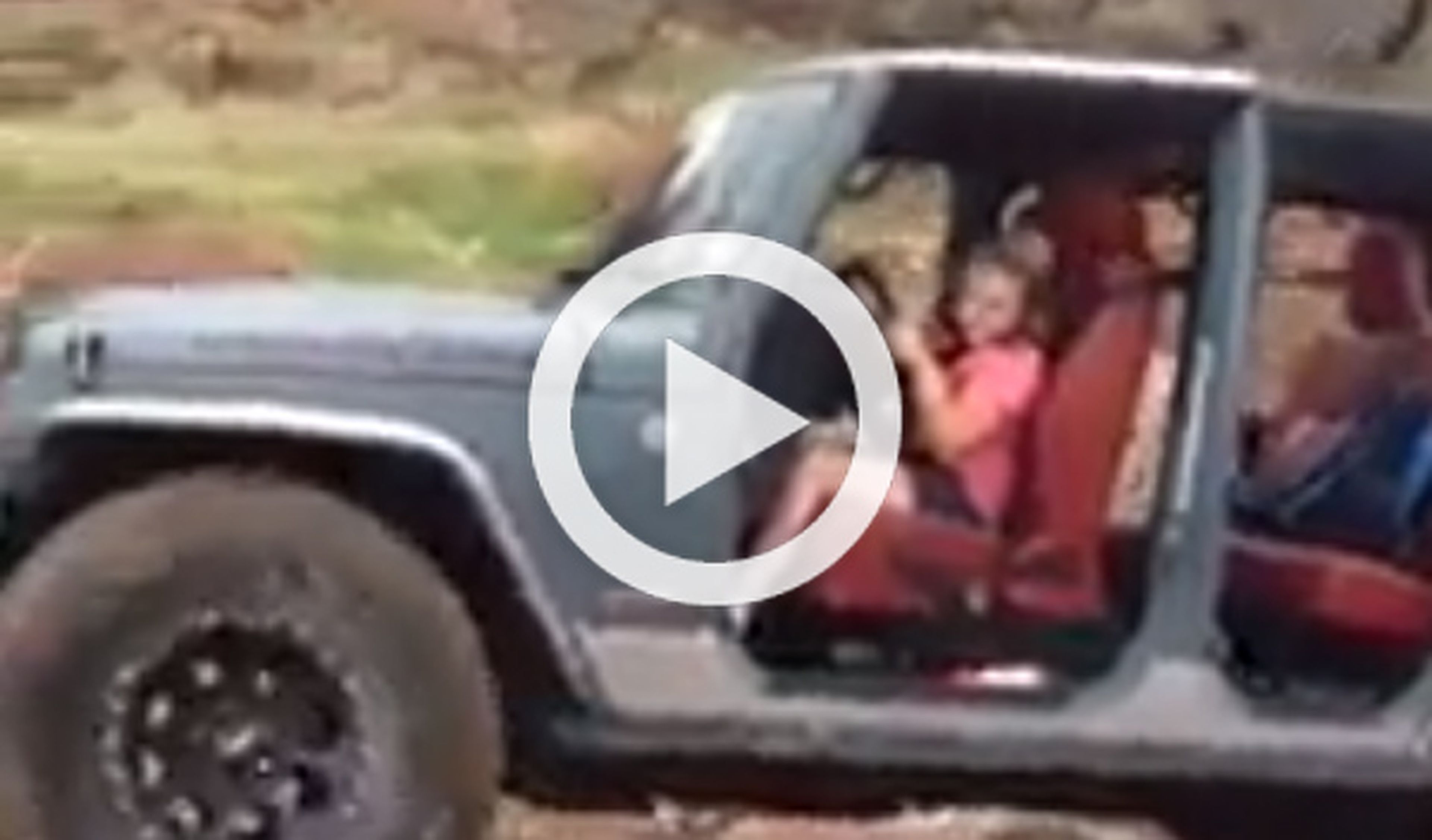 Vídeo: una niña de nueve años conduciendo un Jeep Wrangler