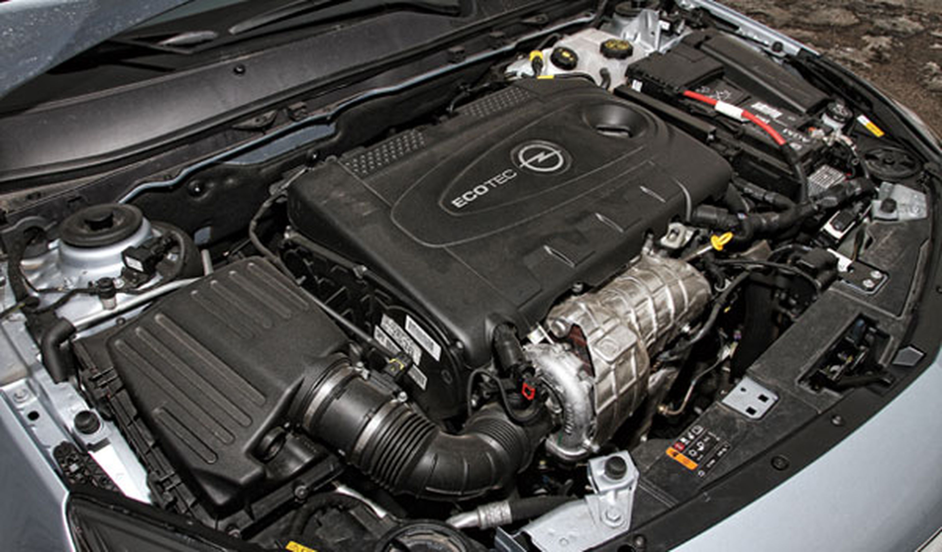 Opel Insignia, ahora con más novedades y motor 2.0 CDTI BiTurbo de