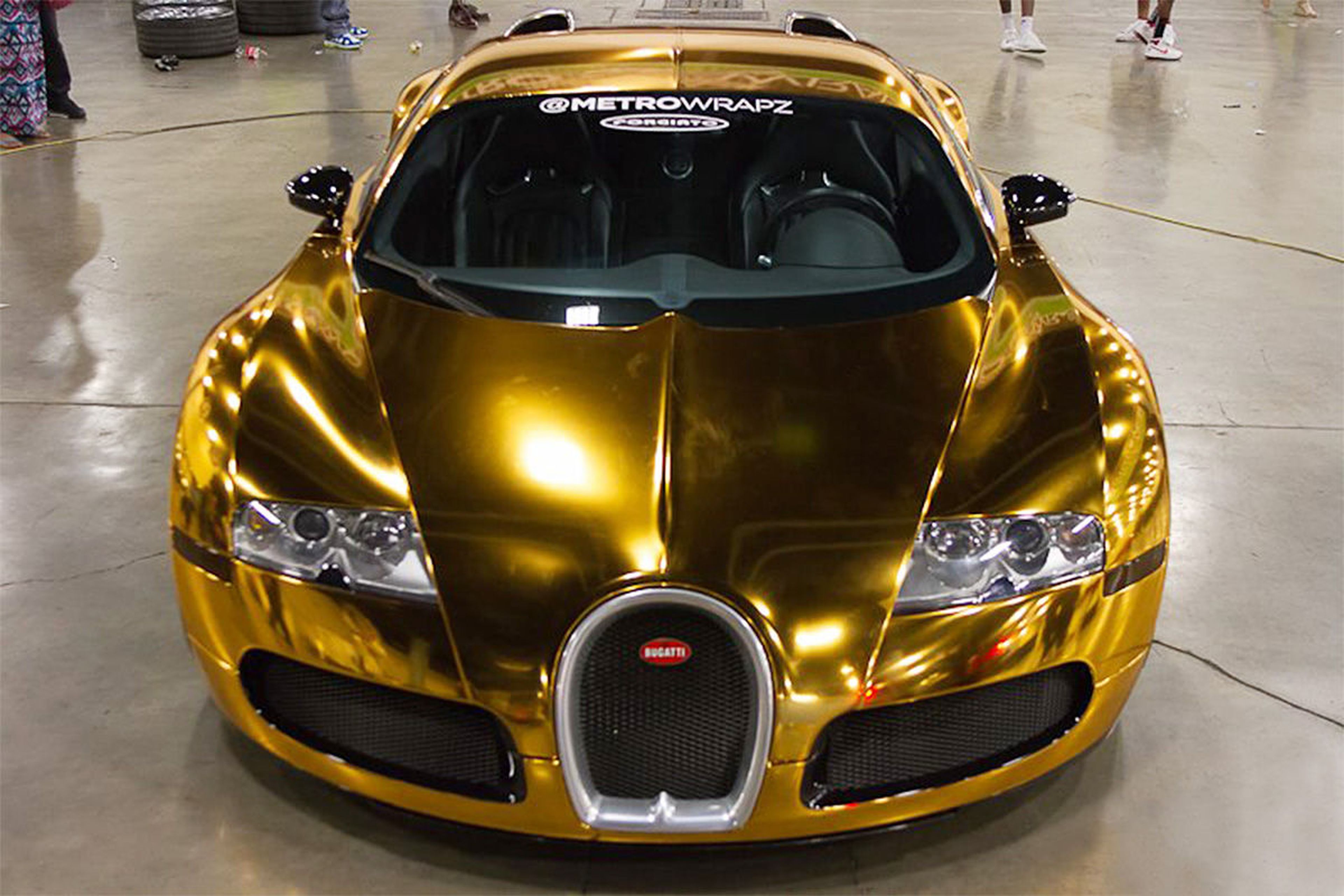 Bugatti Veyron bañado en oro