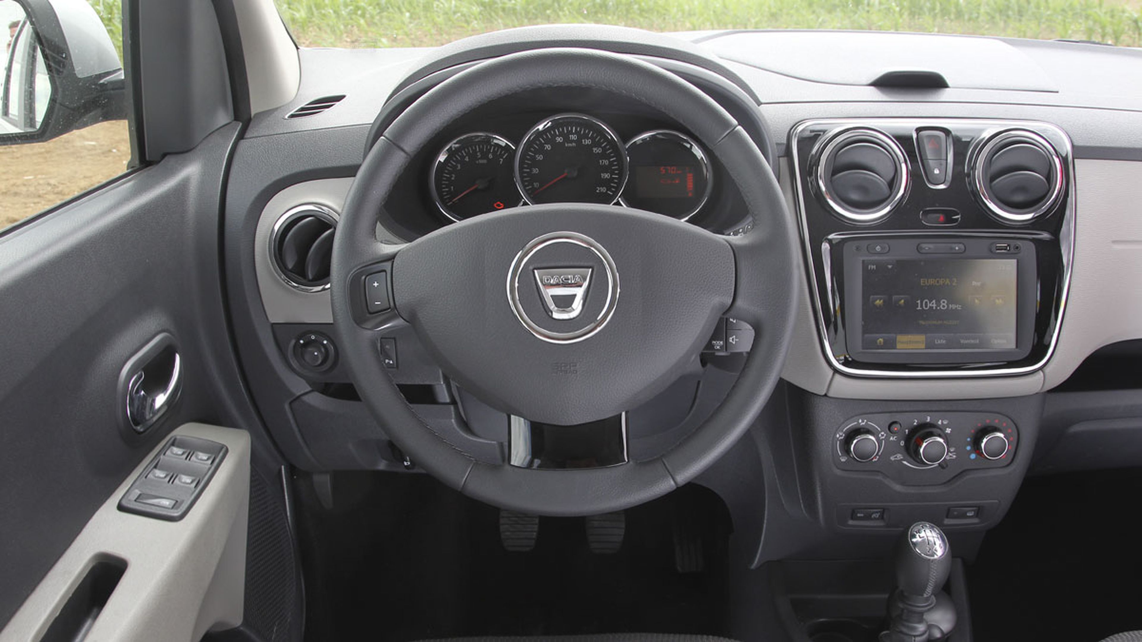 Dacia Lodgy interior