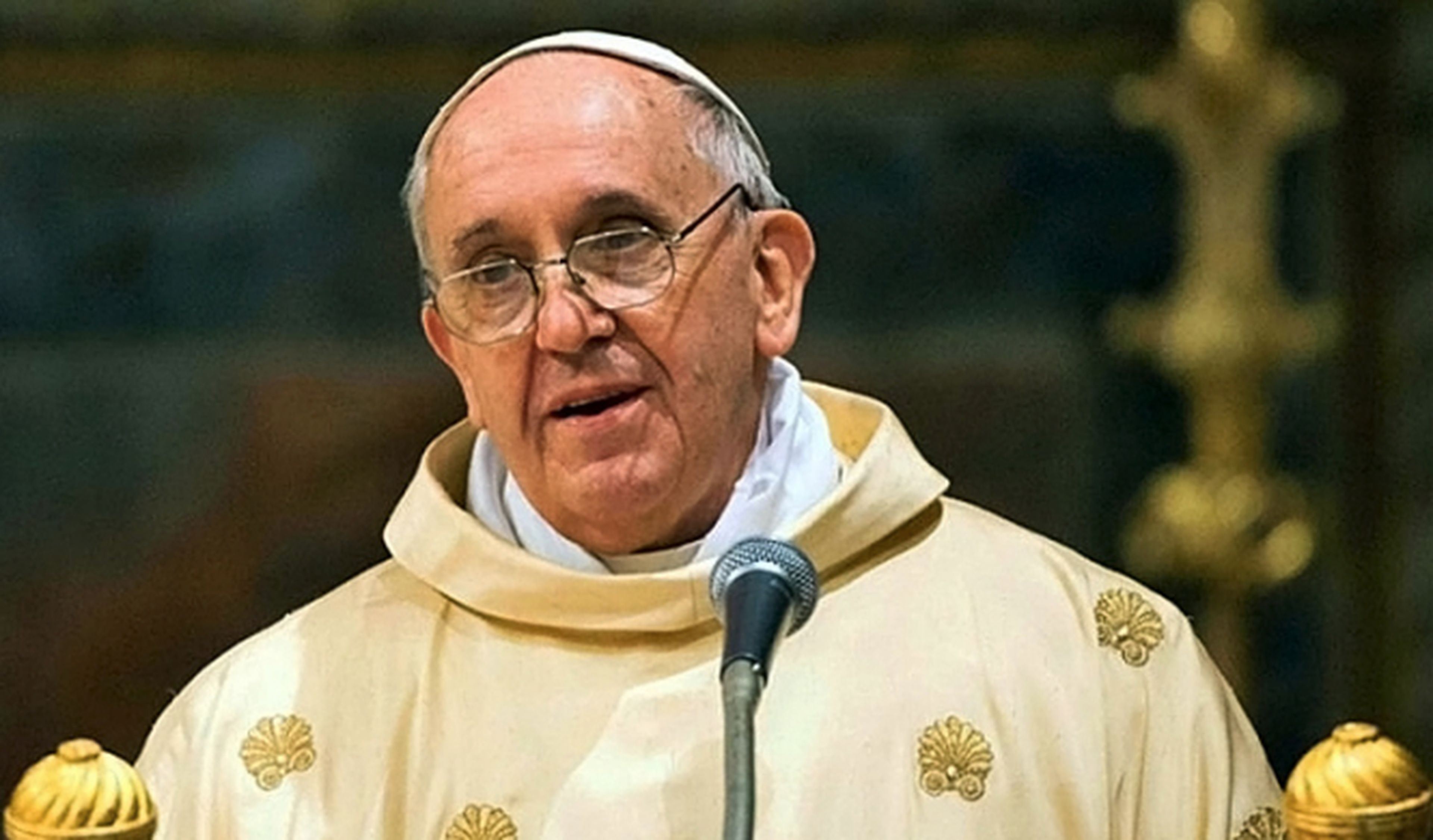 Mueren tres familiares del Papa en accidente de tráfico