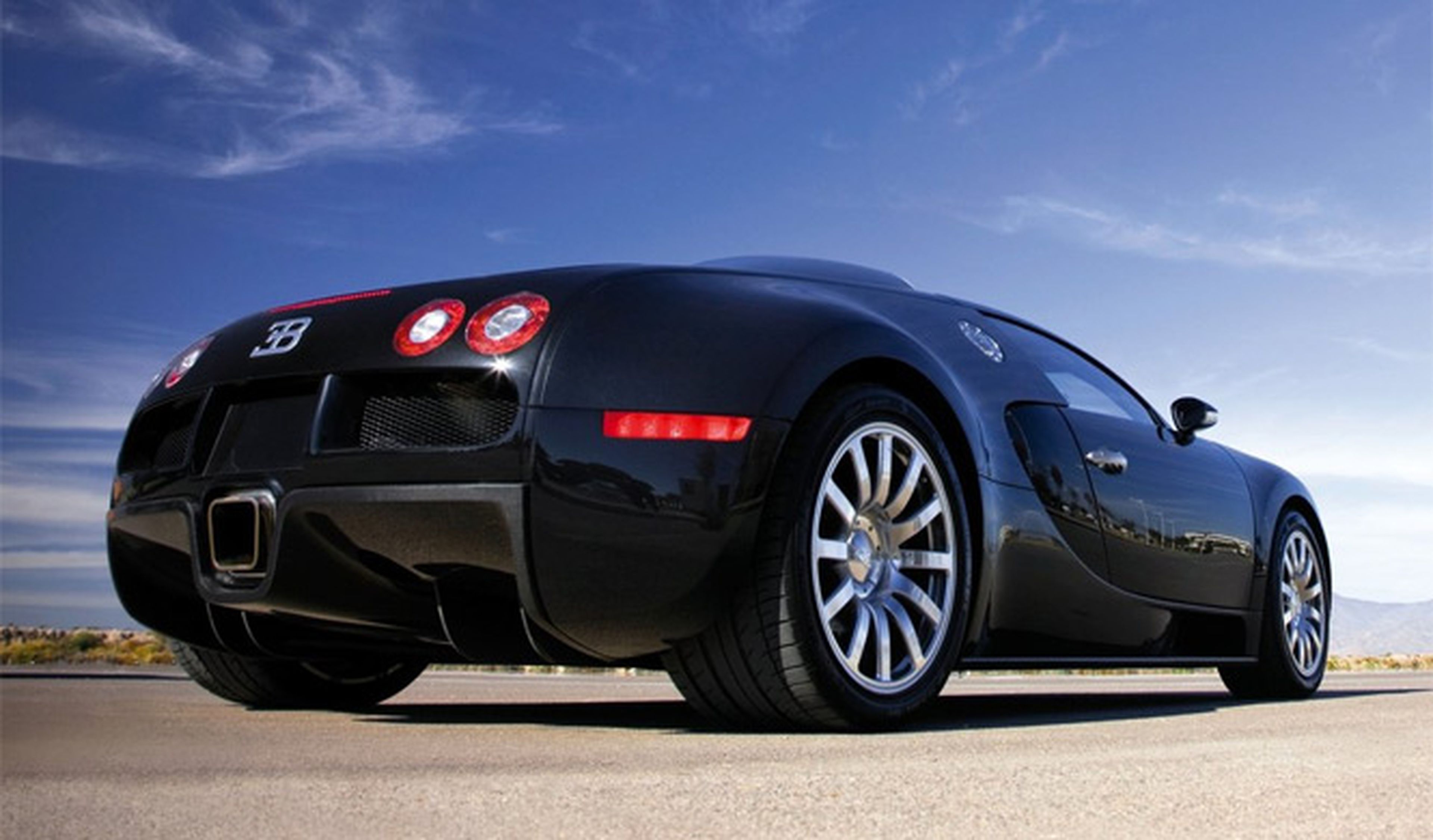 ¿Cuánto pagarías por un Bugatti Veyron accidentado?