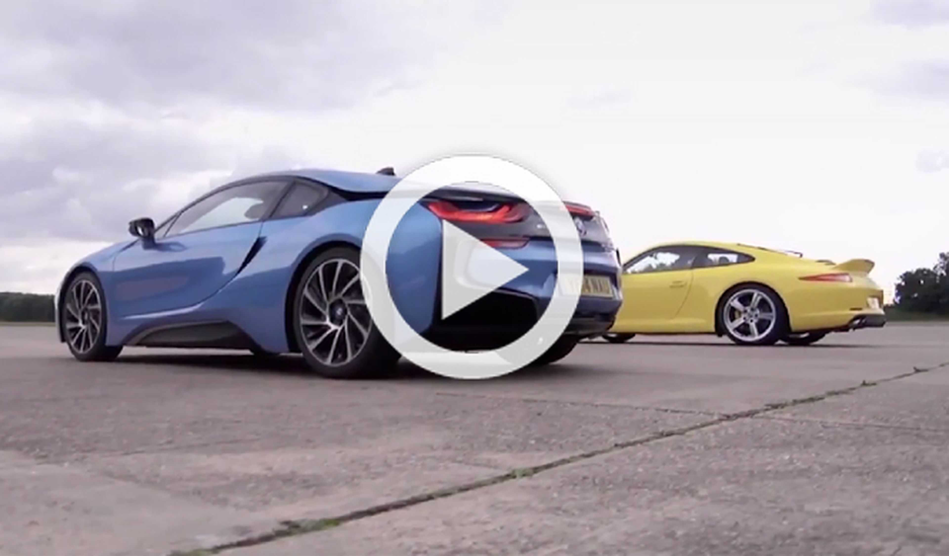 ‘Drag Race’: BMW i8 vs Porsche 911 Carrera S