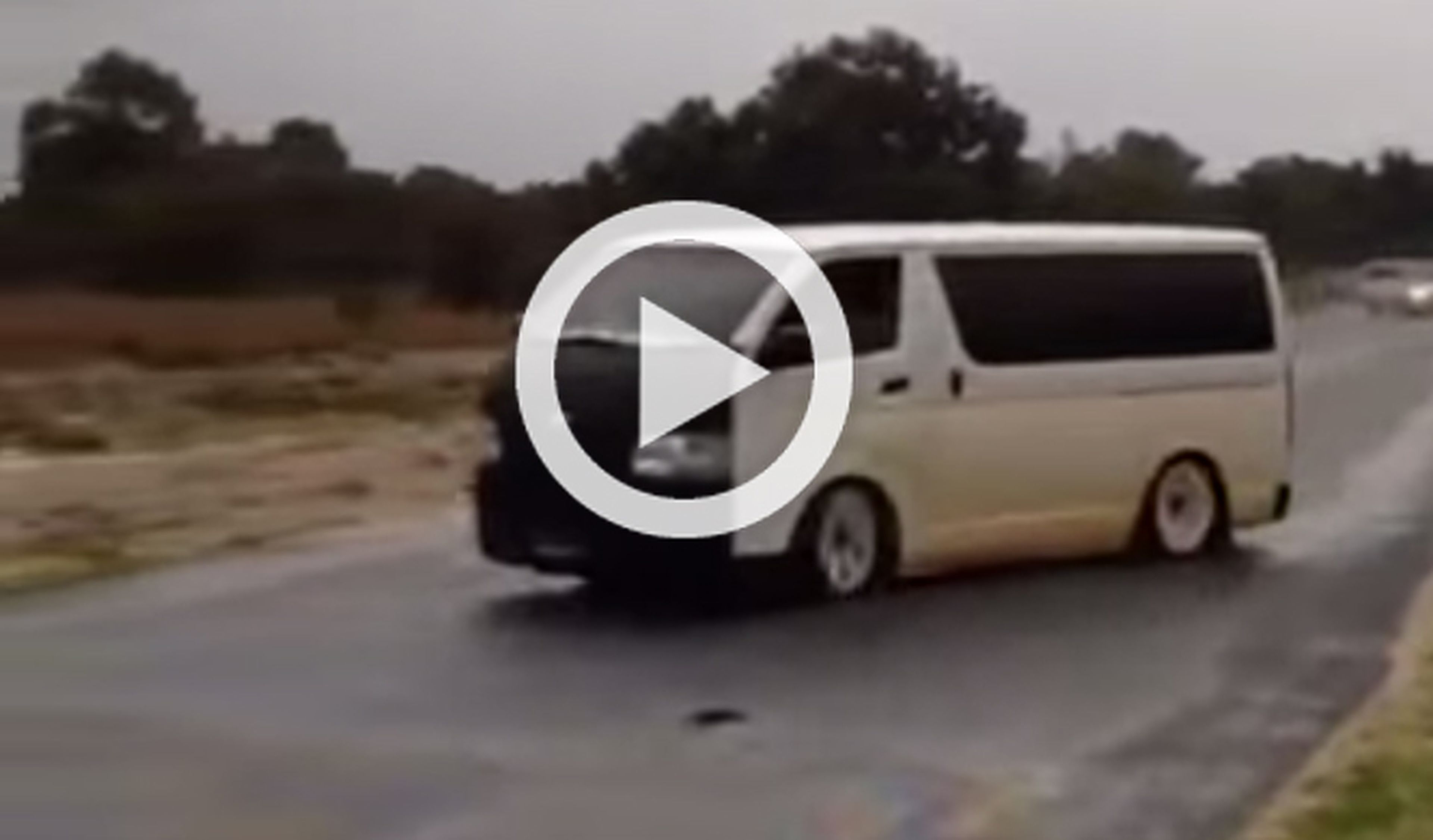 Vídeo: hace ‘drifting’ con una furgoneta
