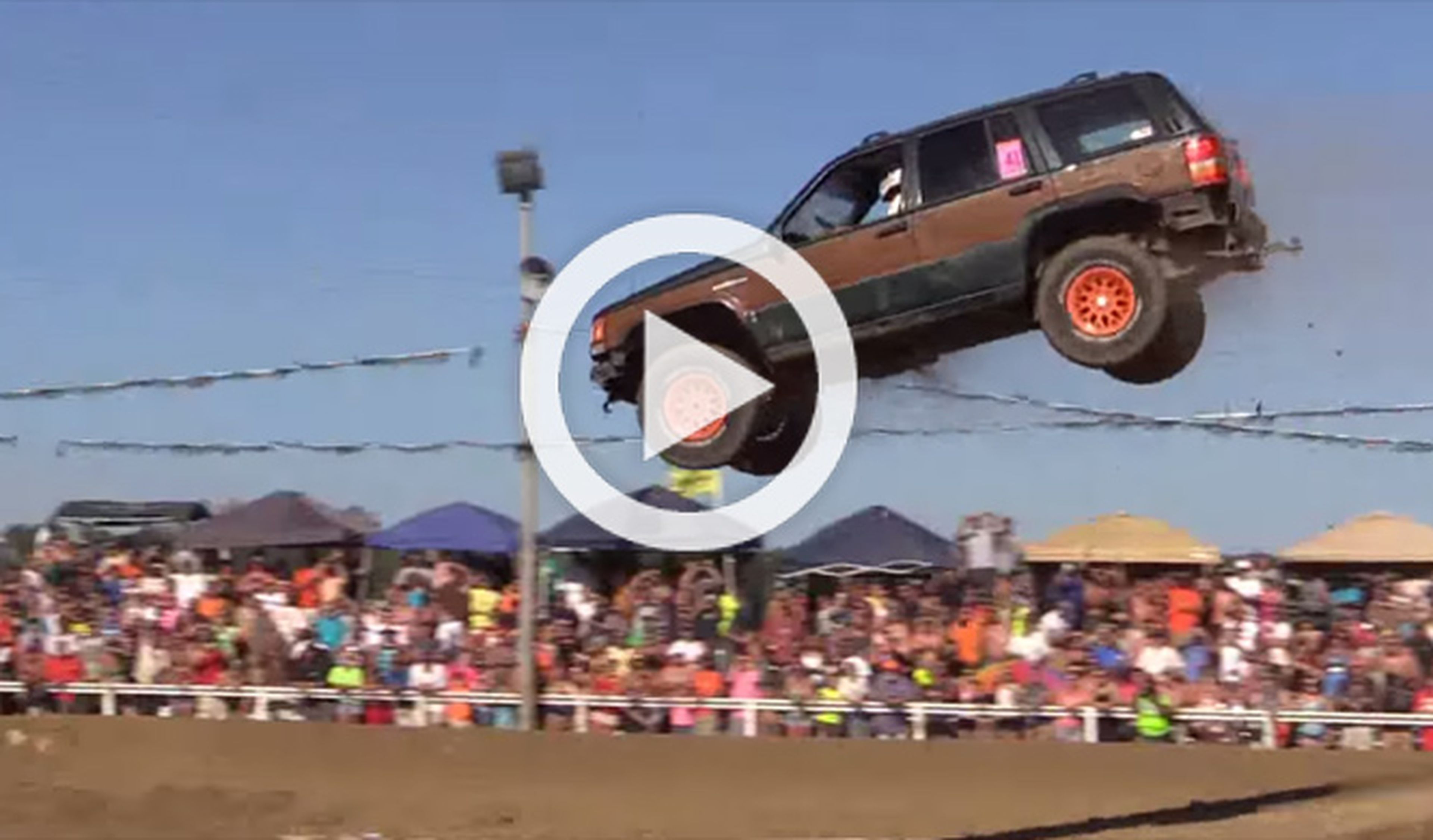 Vídeo: destroza su Jeep tras un espectacular salto