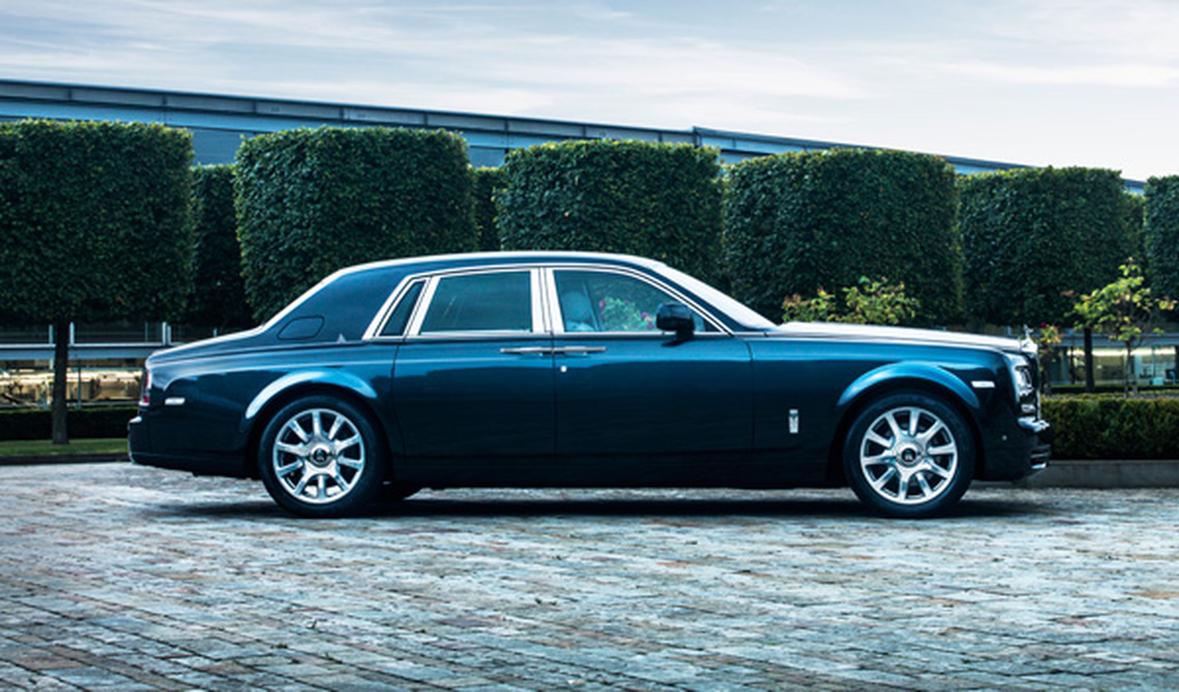 Rolls-Royce Phantom Metropolitan Collection Car