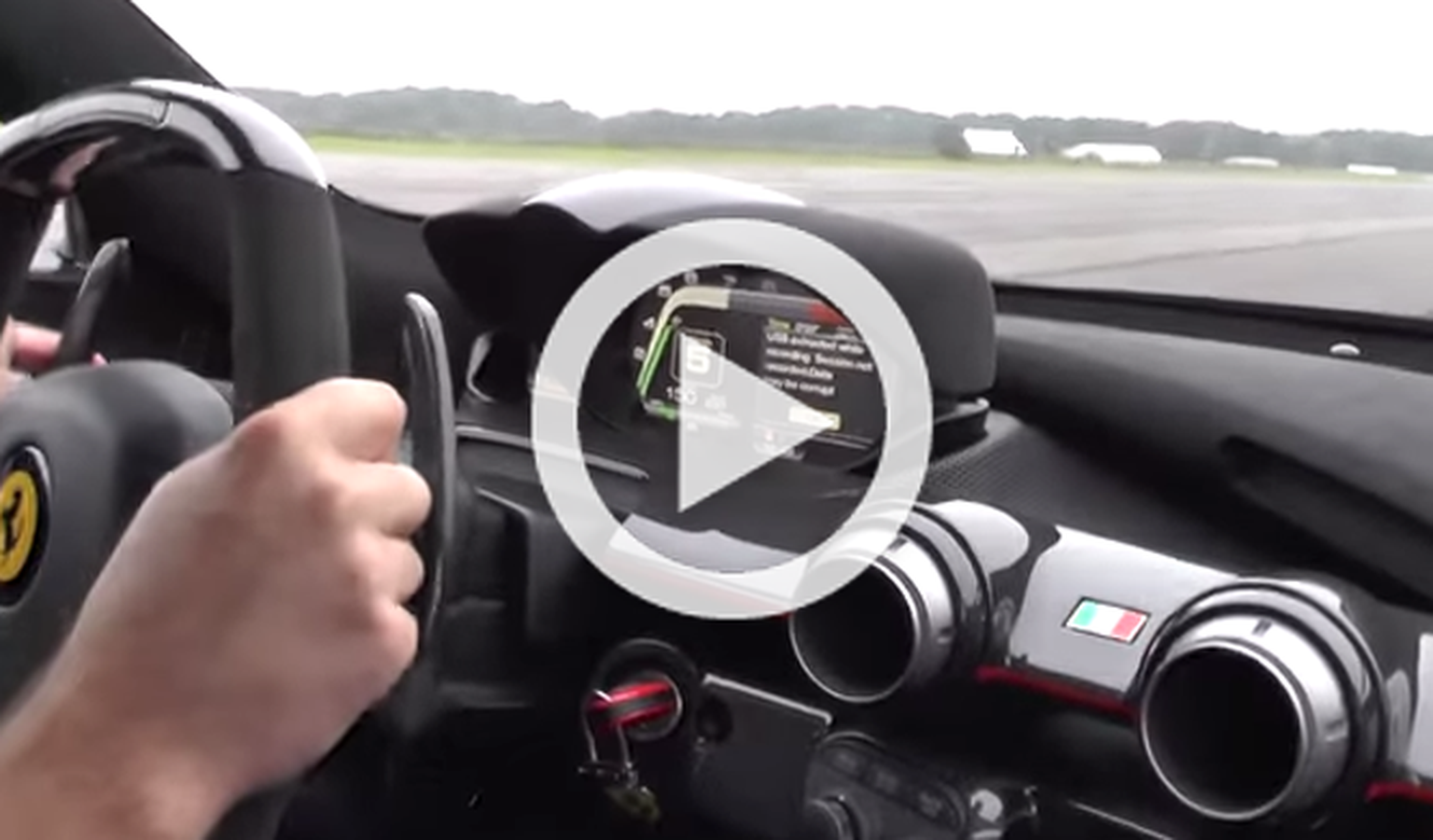 Vídeo: a bordo de un Ferrari LaFerrari a más de 340 km/h