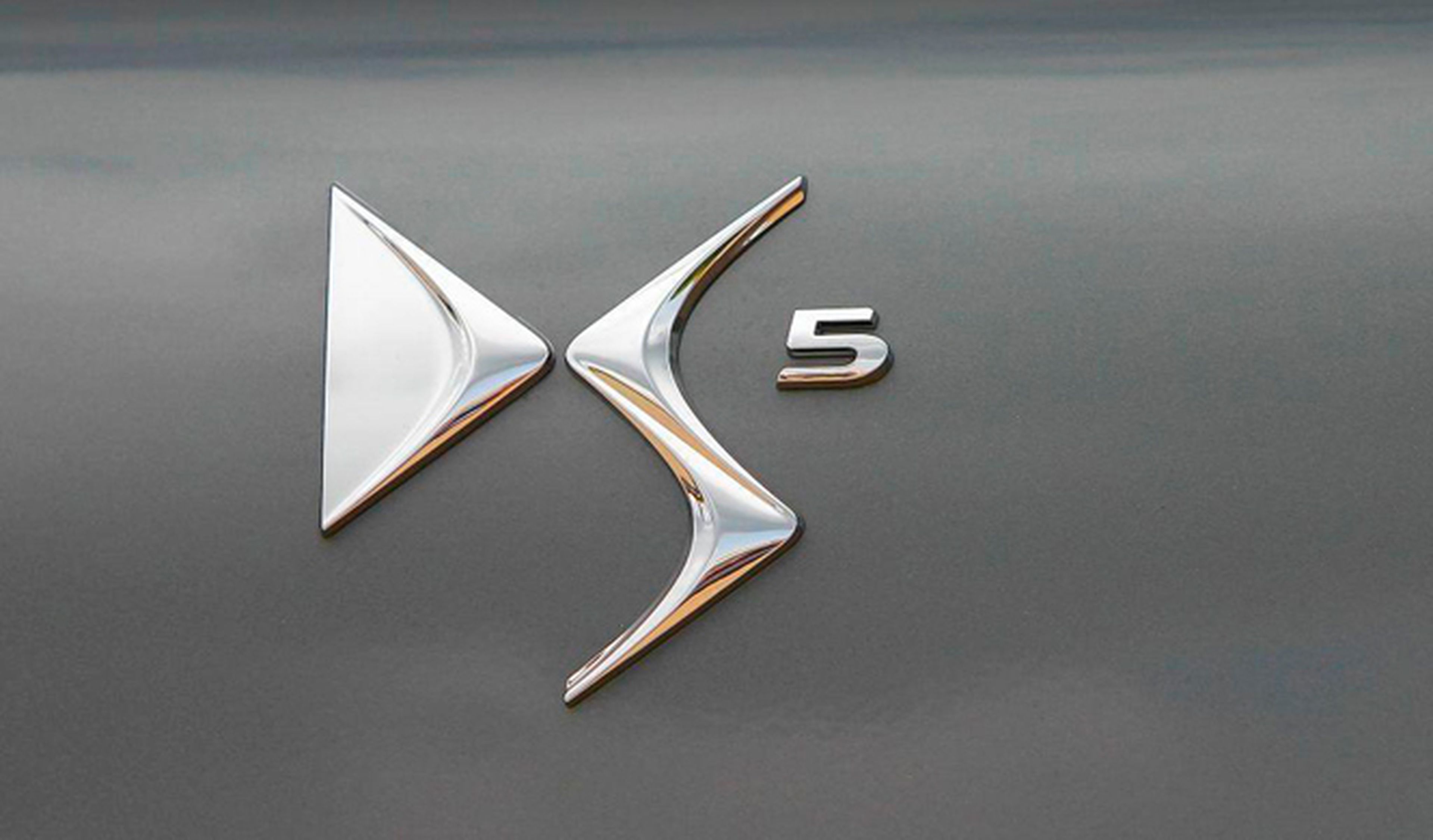 Restyling del Citroën DS5 2015: cazado sin camuflaje