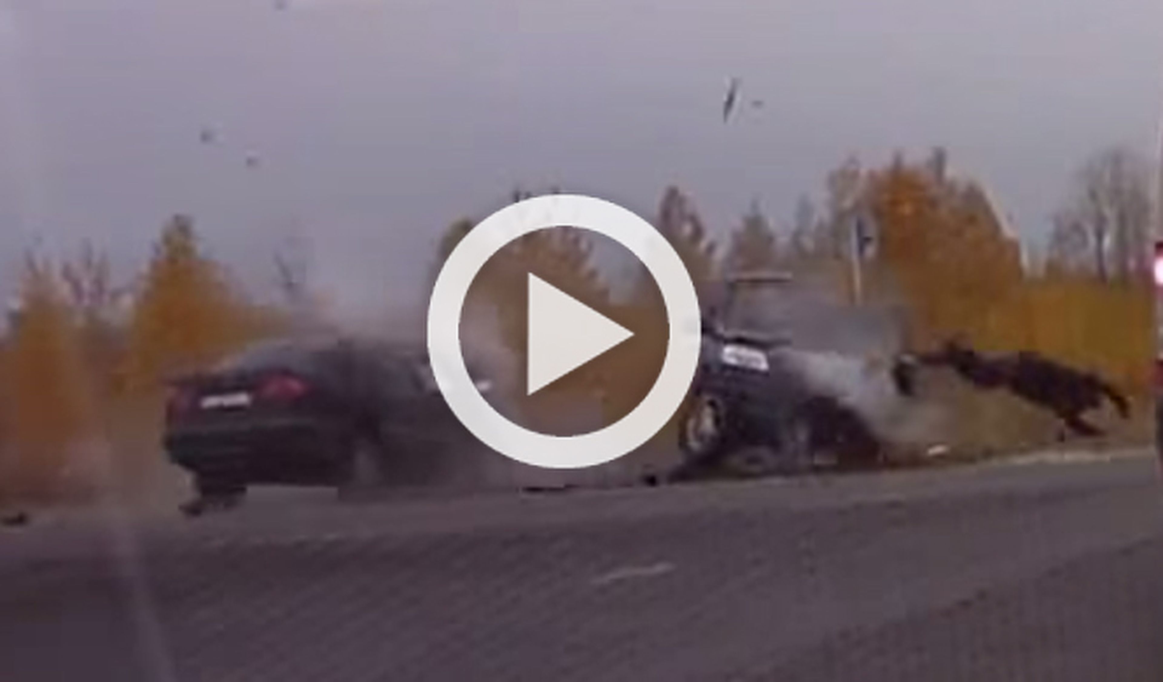 Vídeo: este conductor sale despedido de un SUV y sobrevive