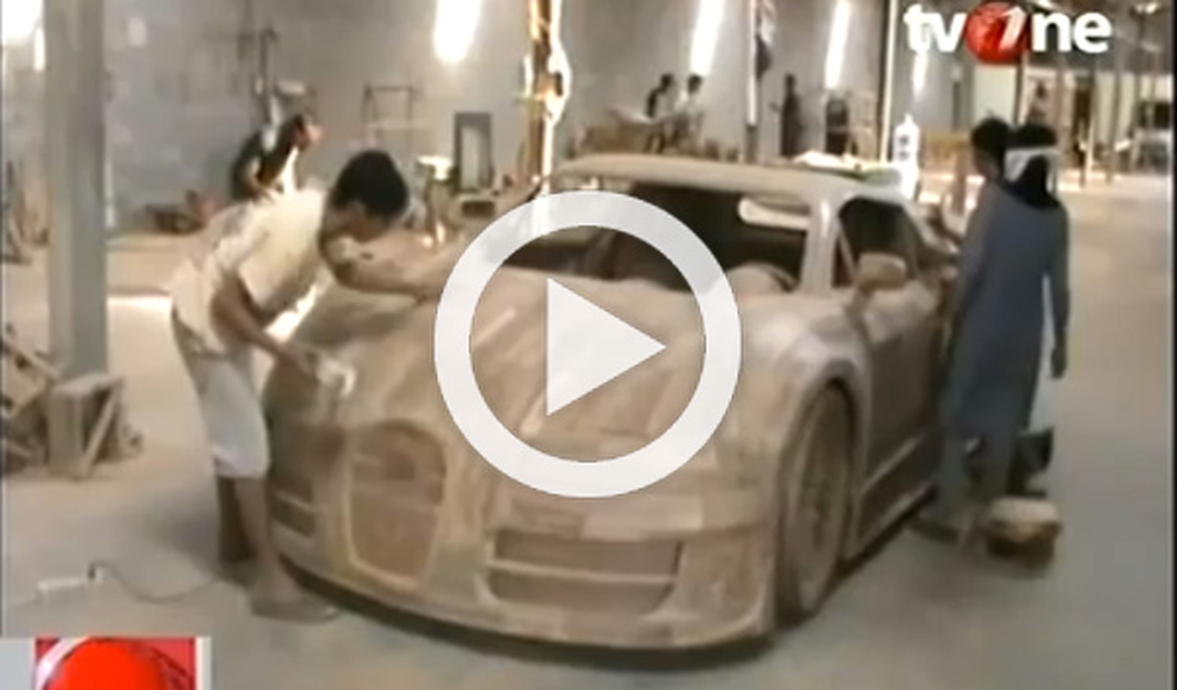 Una réplica del Bugatti Veyron de madera, por 2.600 euros
