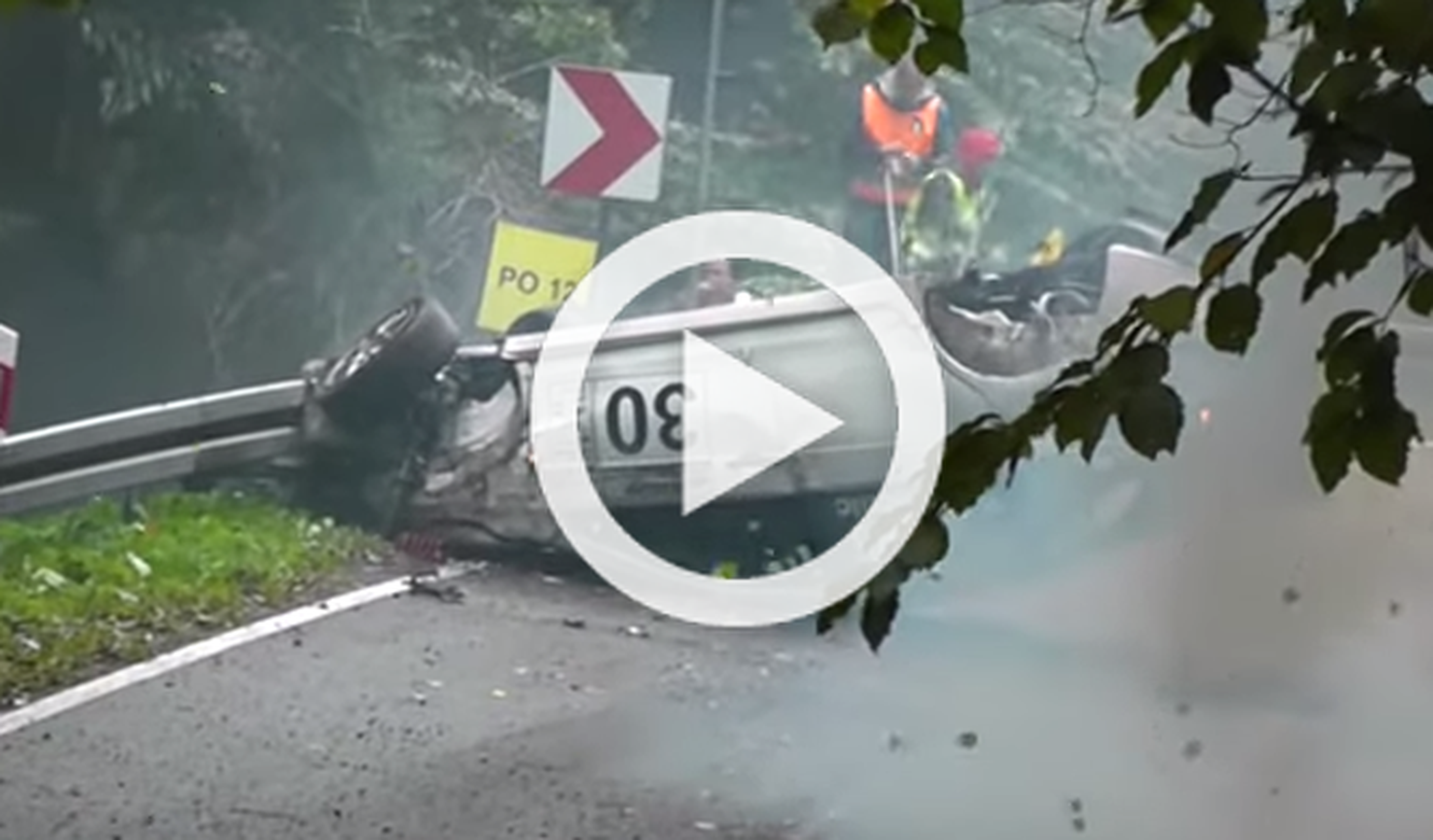 Espectacular accidente de un Mitsubishi Lancer en un rally