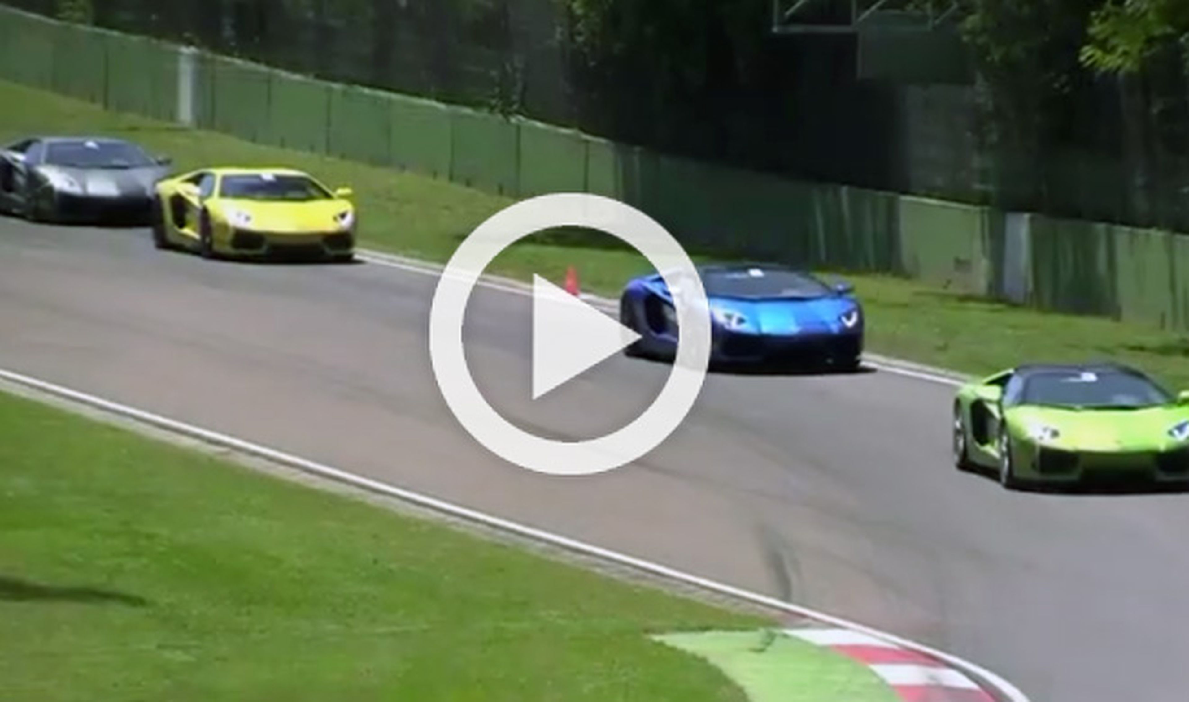 Vídeo: un grupo de Lamborghini Aventador en Imola