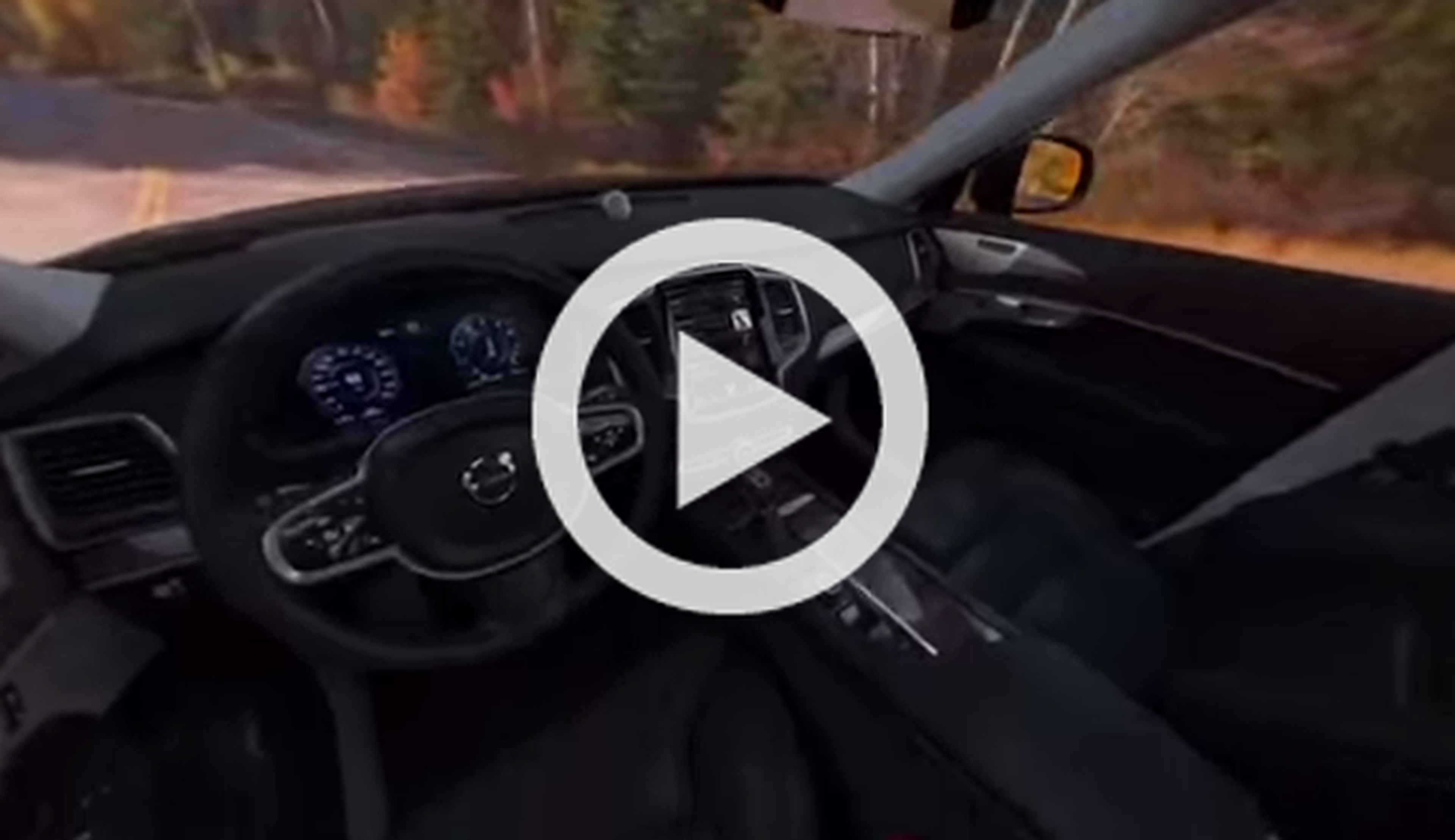 Paseo virtual en un Volvo XC90 gracias a Google Cardboard