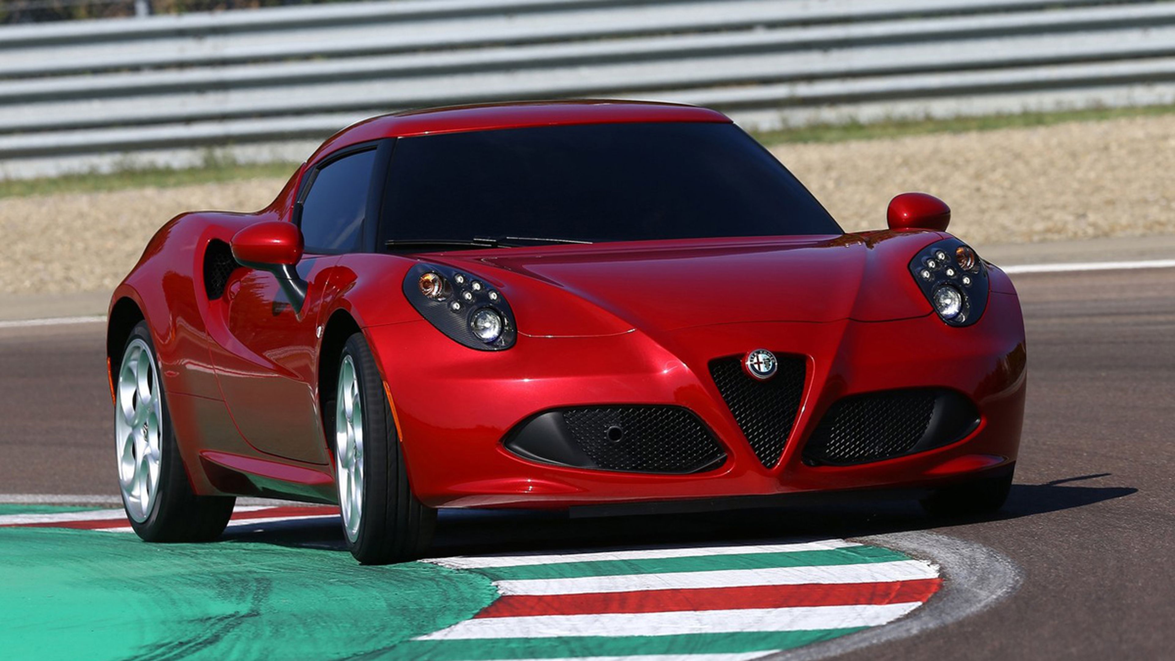 Cinco deportivos disfrutar llamar atención Alfa Romeo 4C