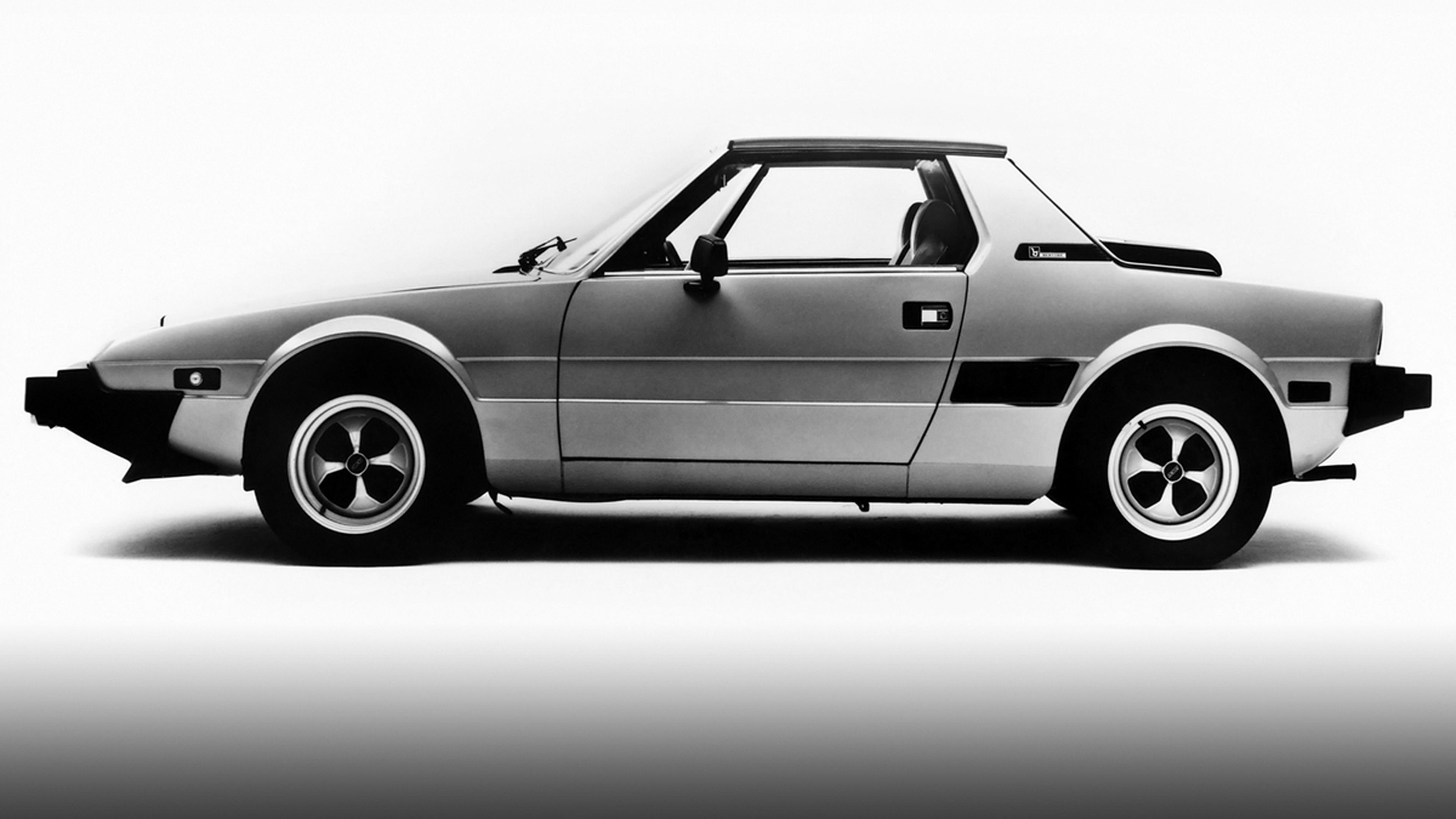 Fiat X1/9 - lateral