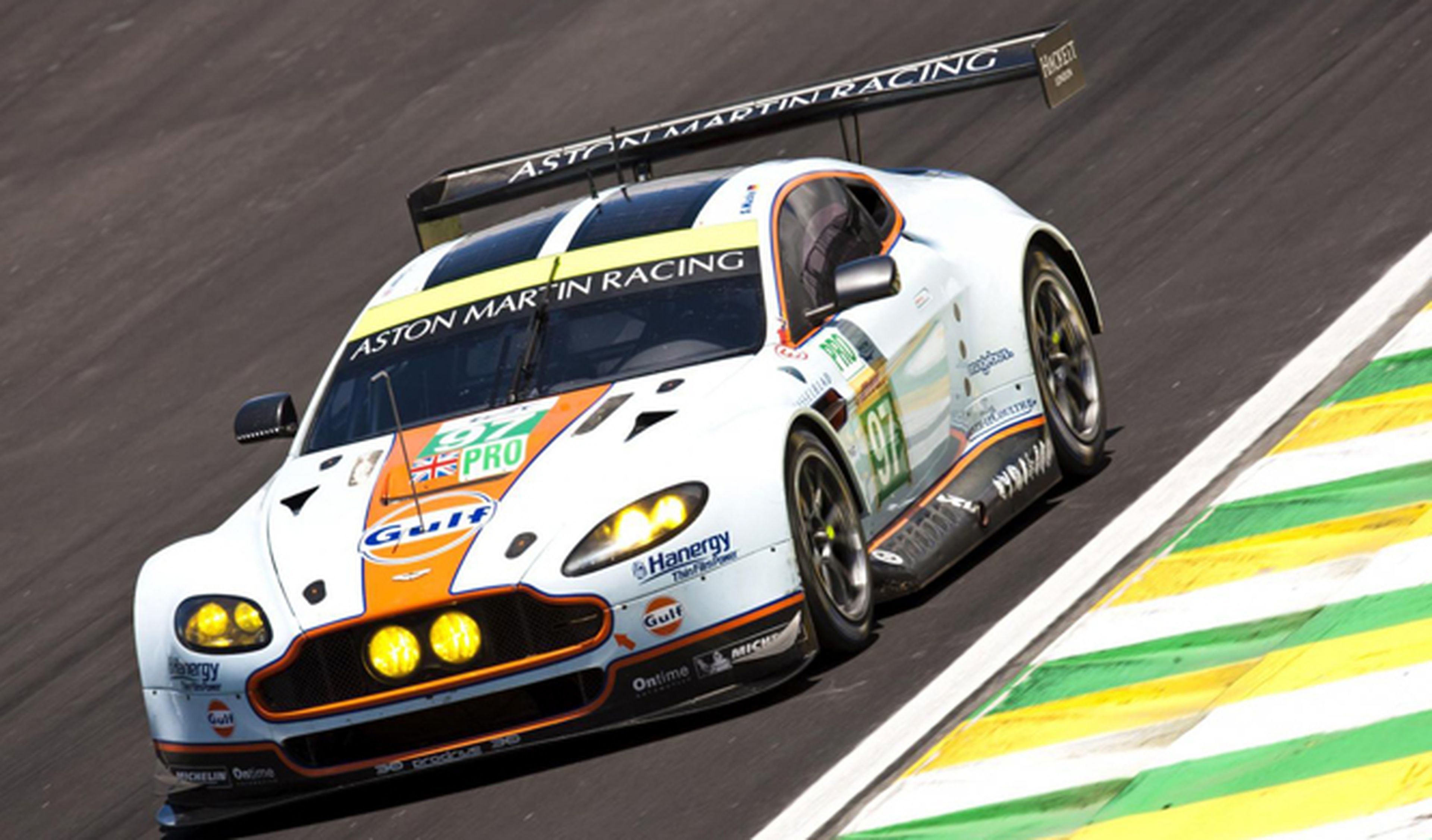 Aston Martin prueba la energía solar en coches de carreras