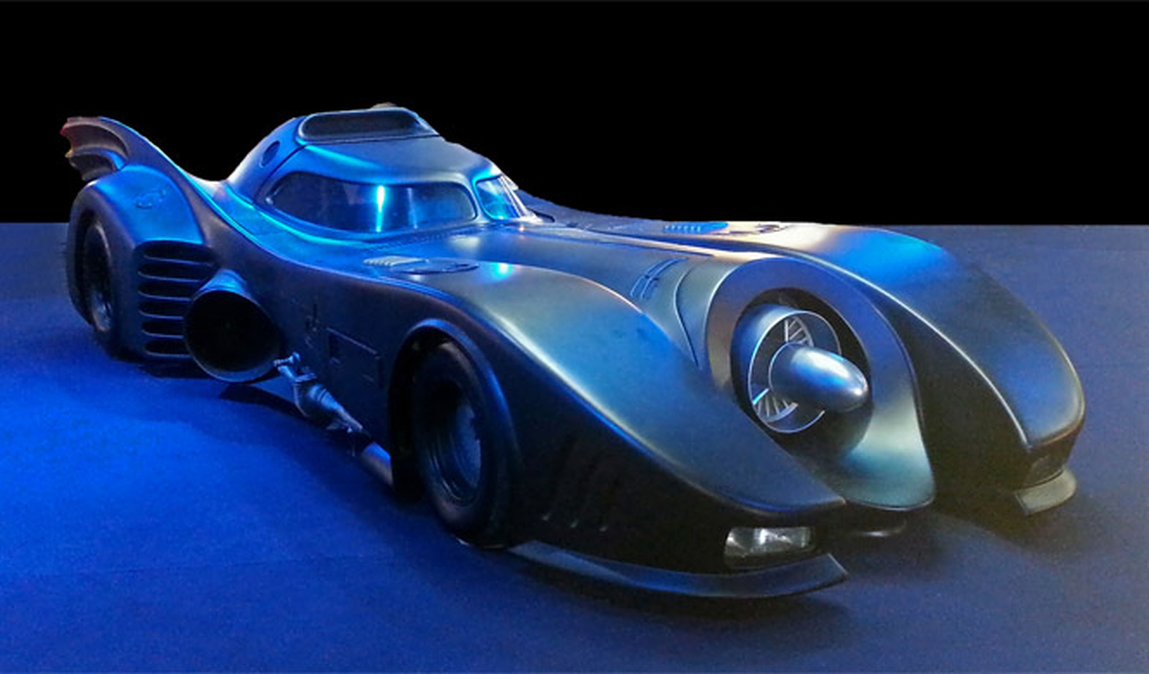 Crean una réplica de Batmóvil basada en el Mercedes Clase S