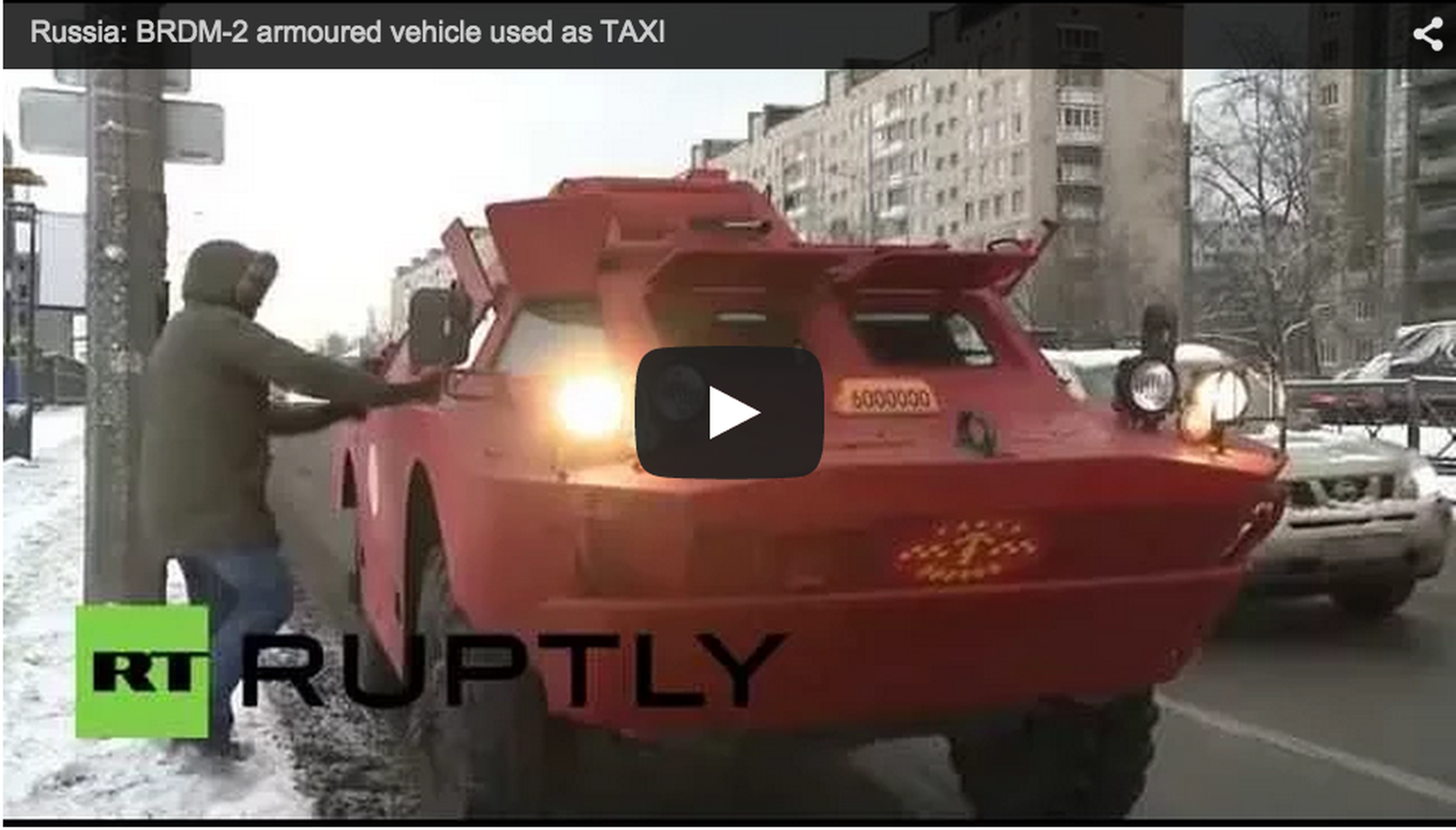 El taxi-tanque llega a Rusia