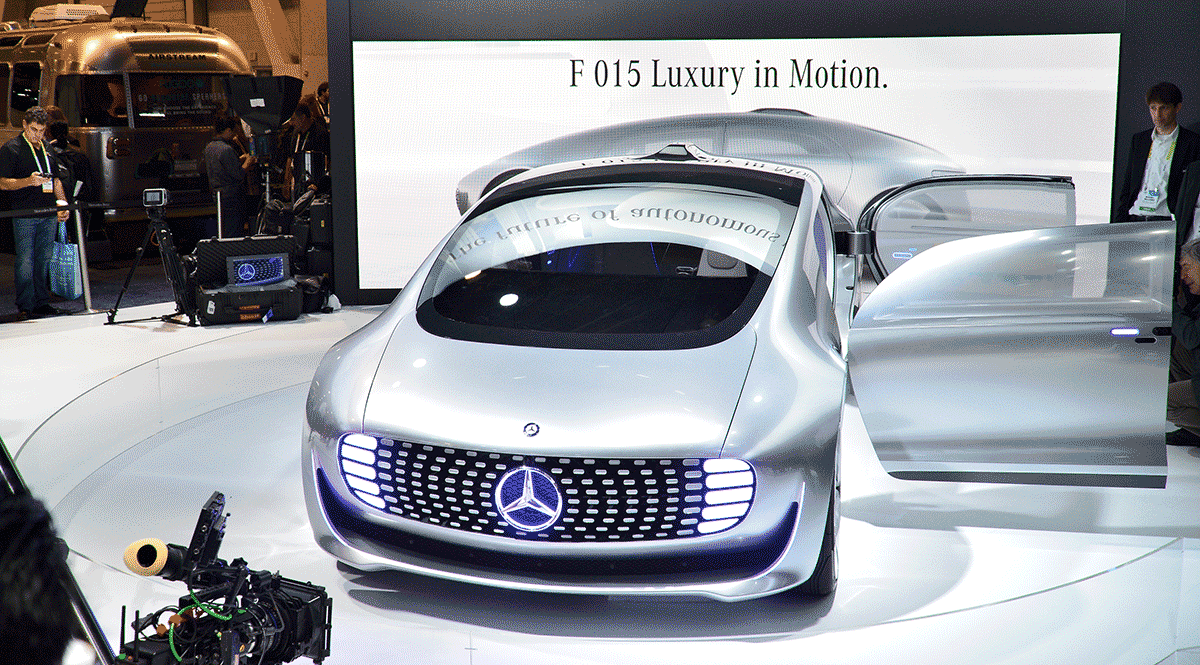 Mercedes-Benz F 015 Luxury in Motion frontal