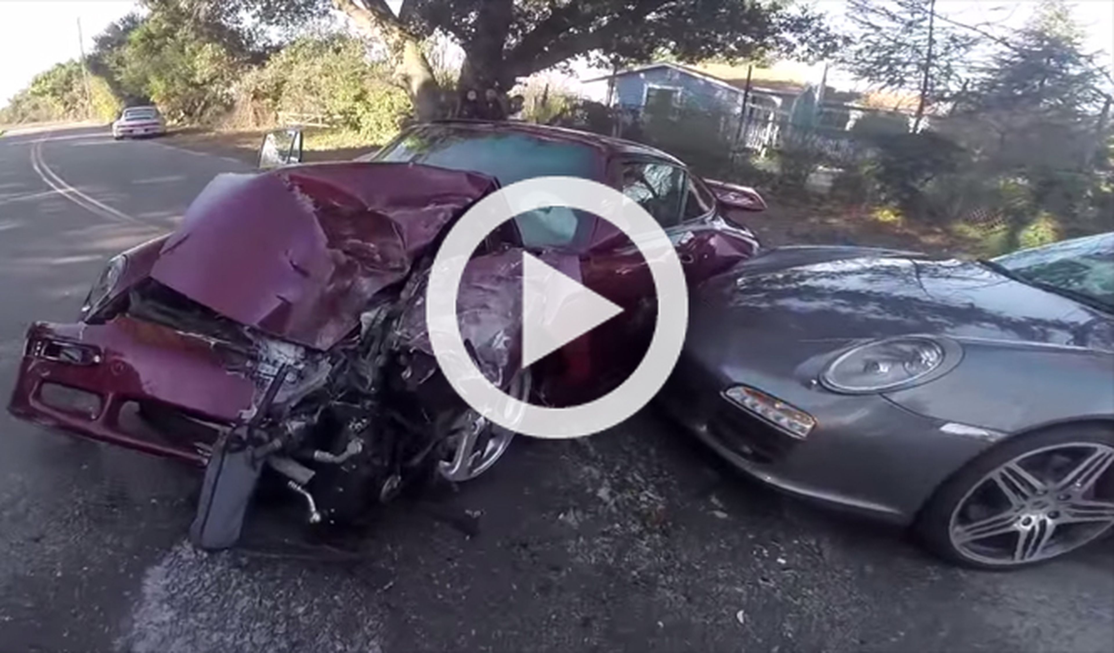 Vídeo: un pick-up destroza un espectacular RUF Turbo R