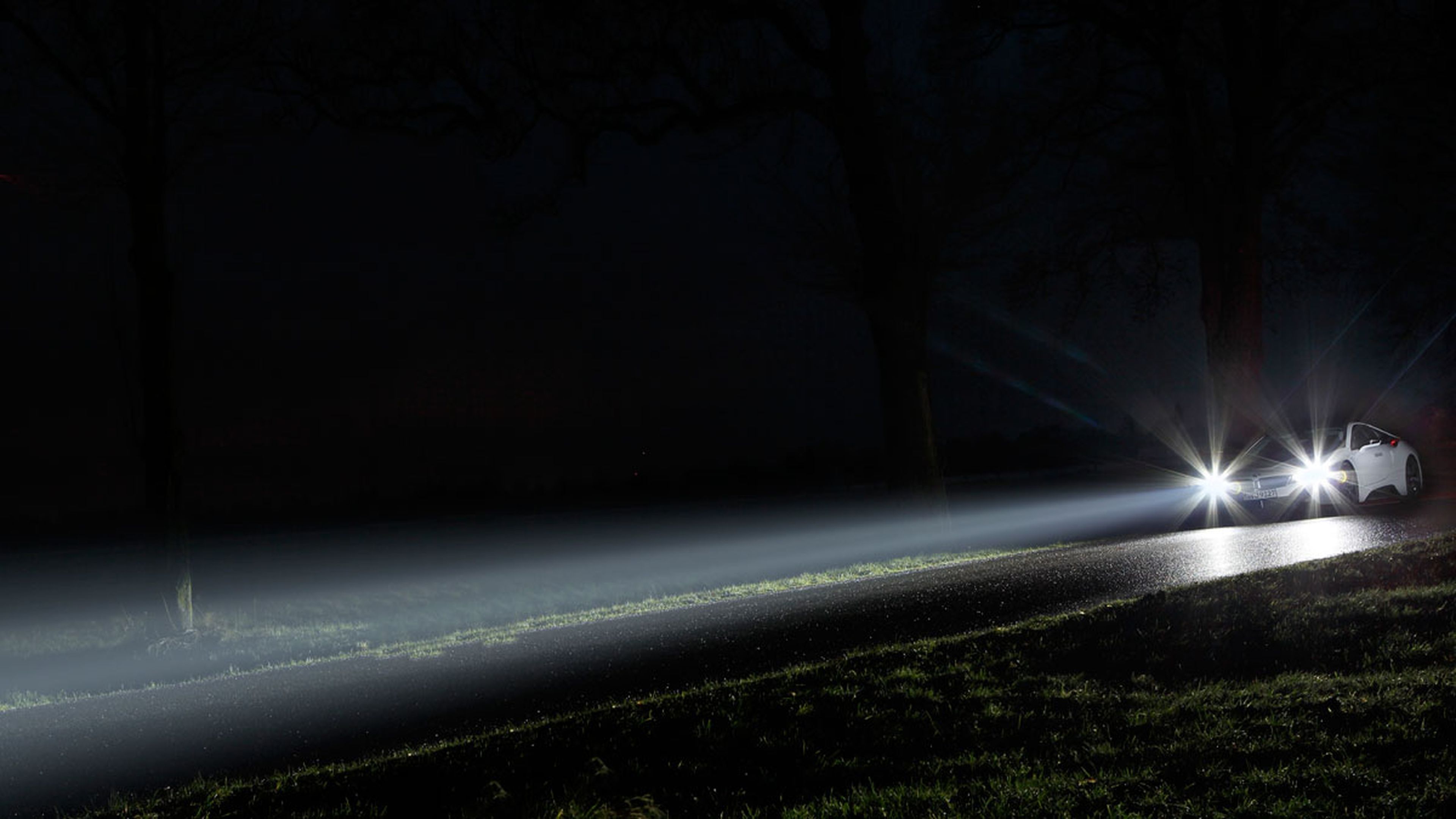 BMW Laserlight: ¡faros de láser más caros que un Ibiza!