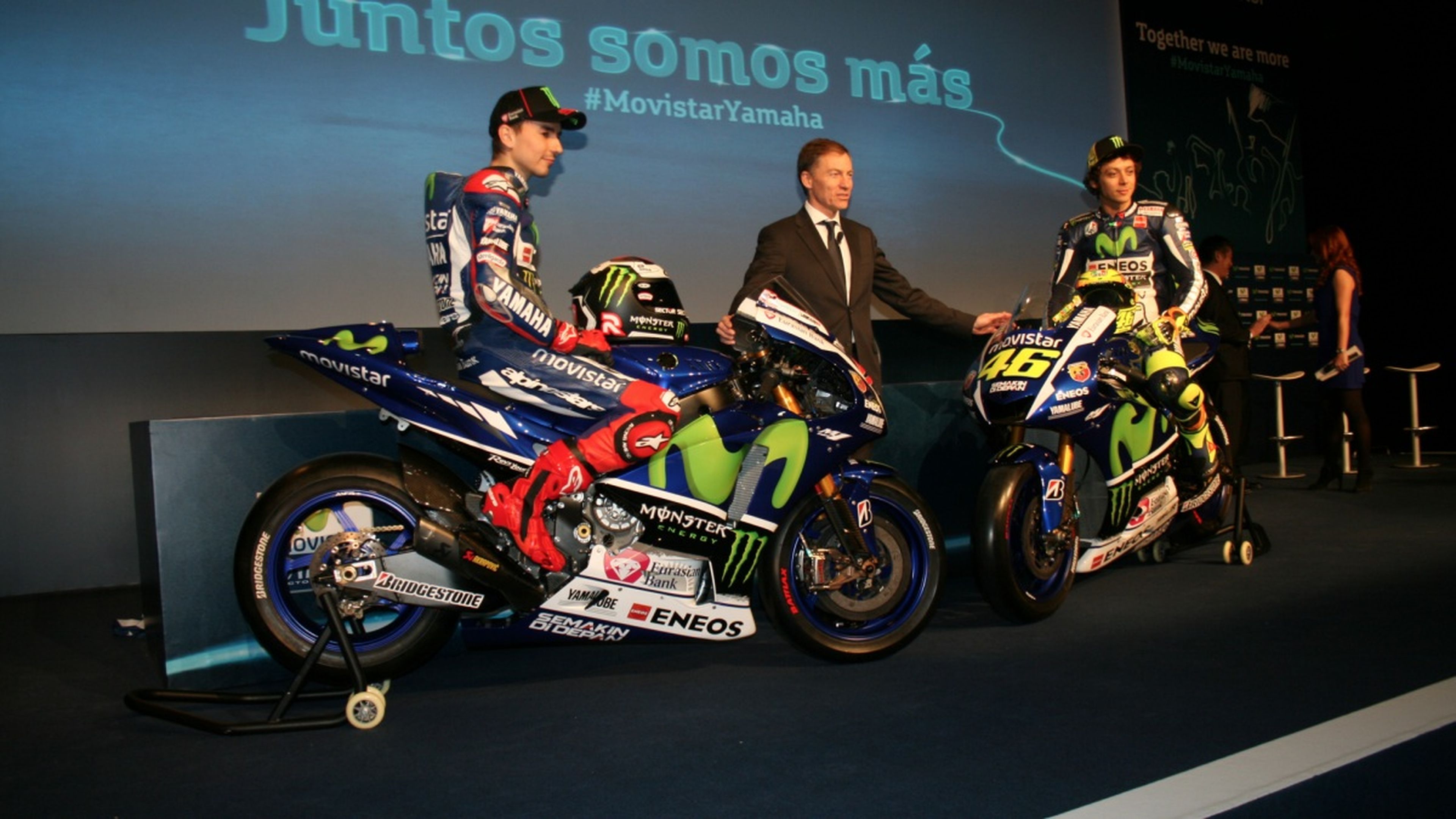 Lorenzo-Rossi-Yamaha-YZR-M1-2015