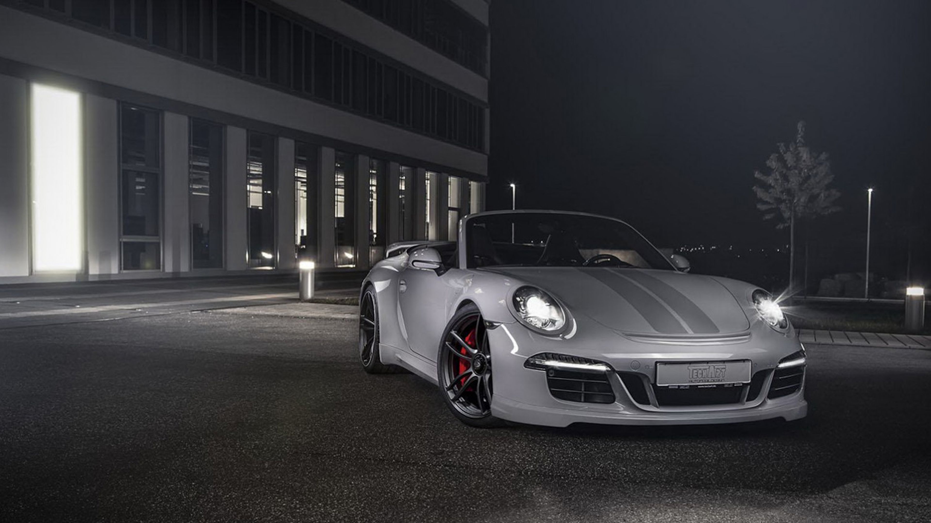 Porsche 911 GTS TechArt delantera