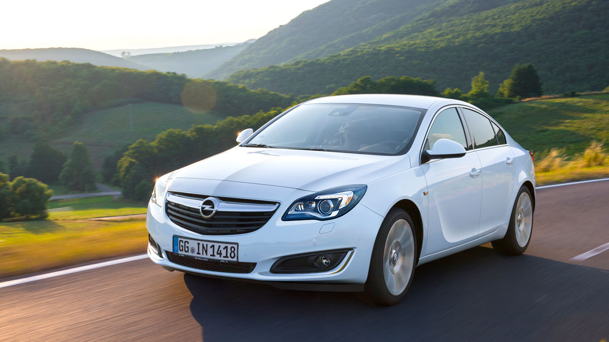 Opel Insignia Grand Sport 2017, primer contacto: mejora en todo con la  receta Astra