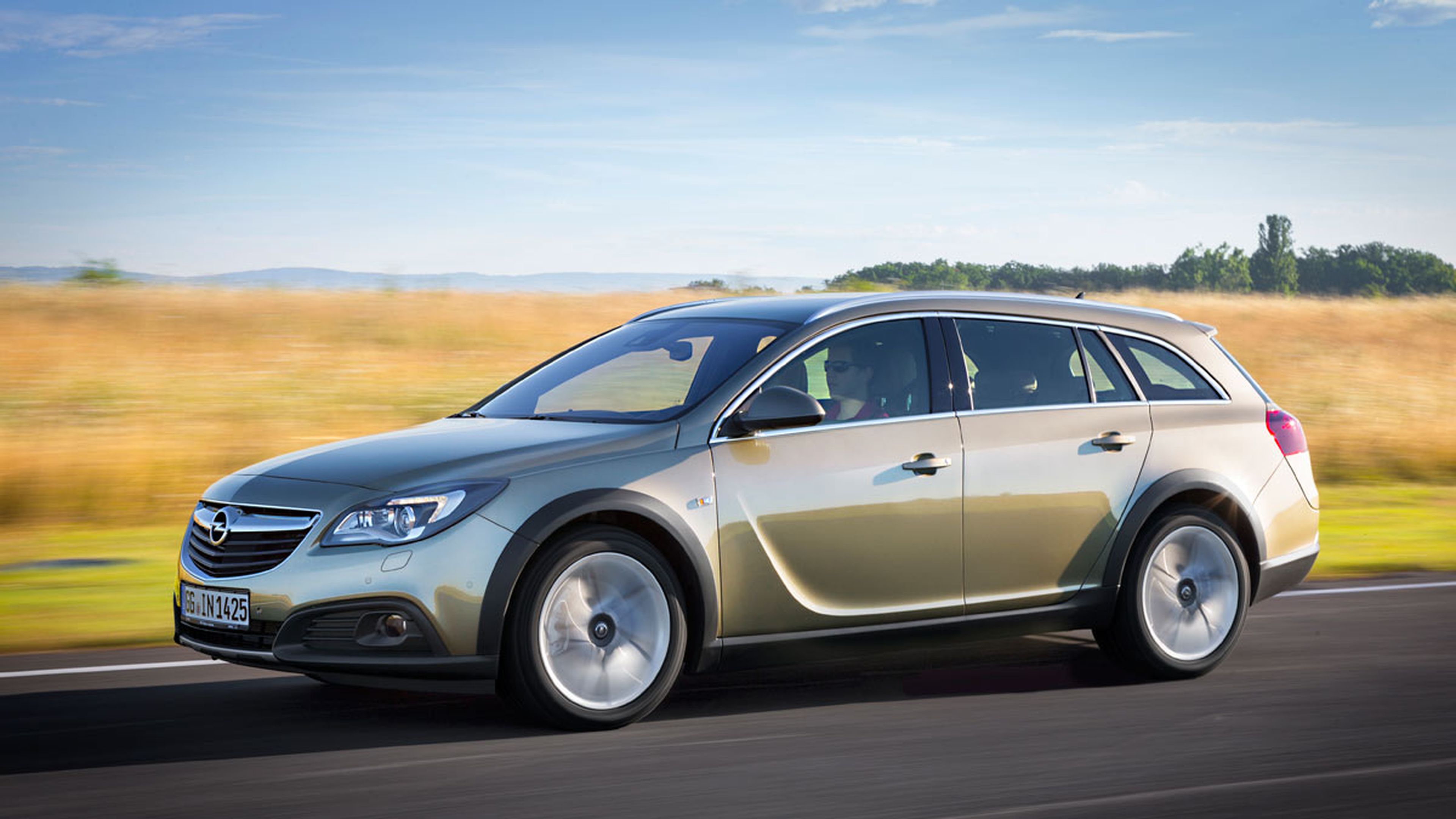 Opel Insignia, ahora con más novedades y motor 2.0 CDTI BiTurbo de