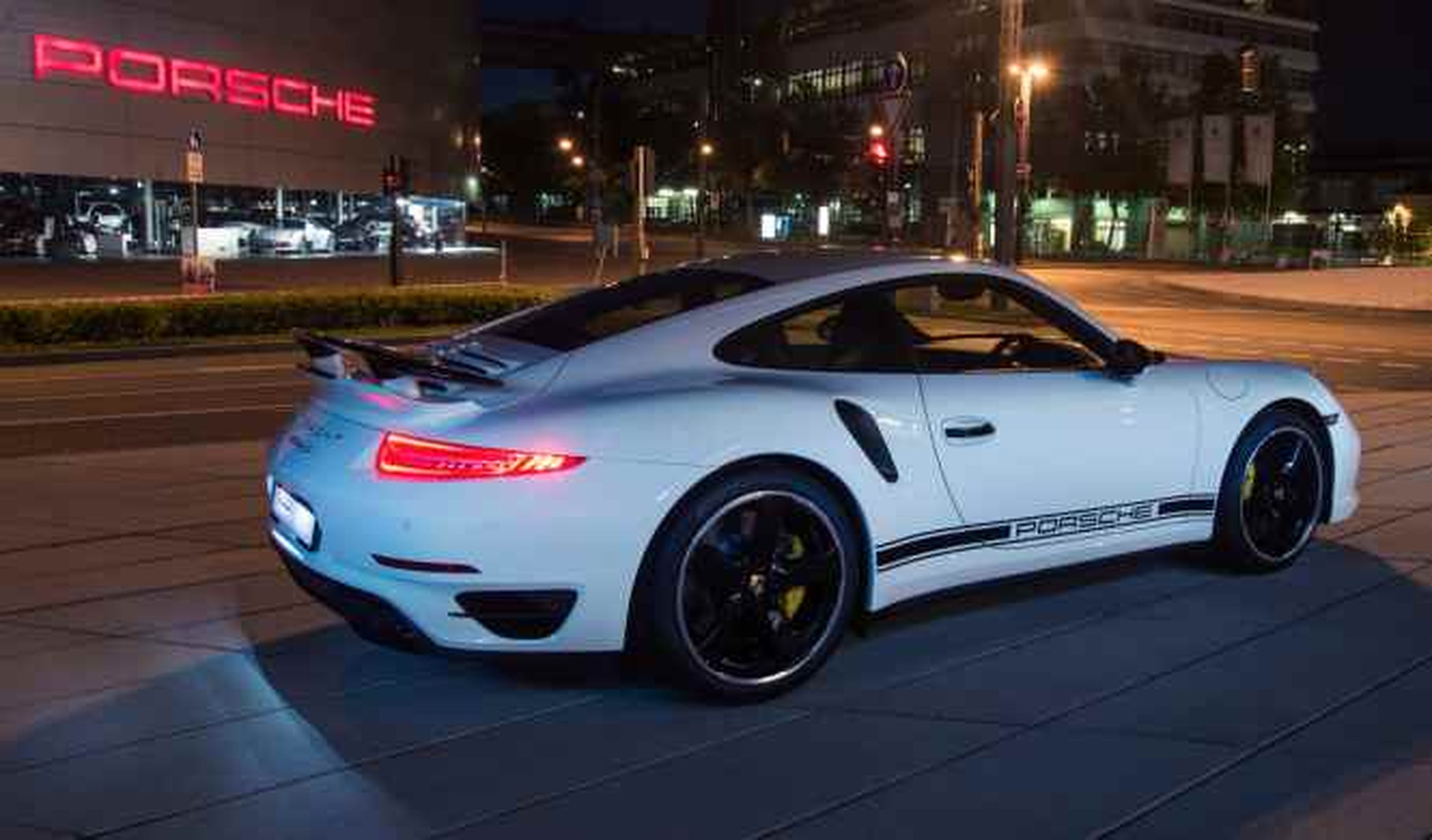 Cazado el Porsche 911 Turbo 2016: ahora también su interior