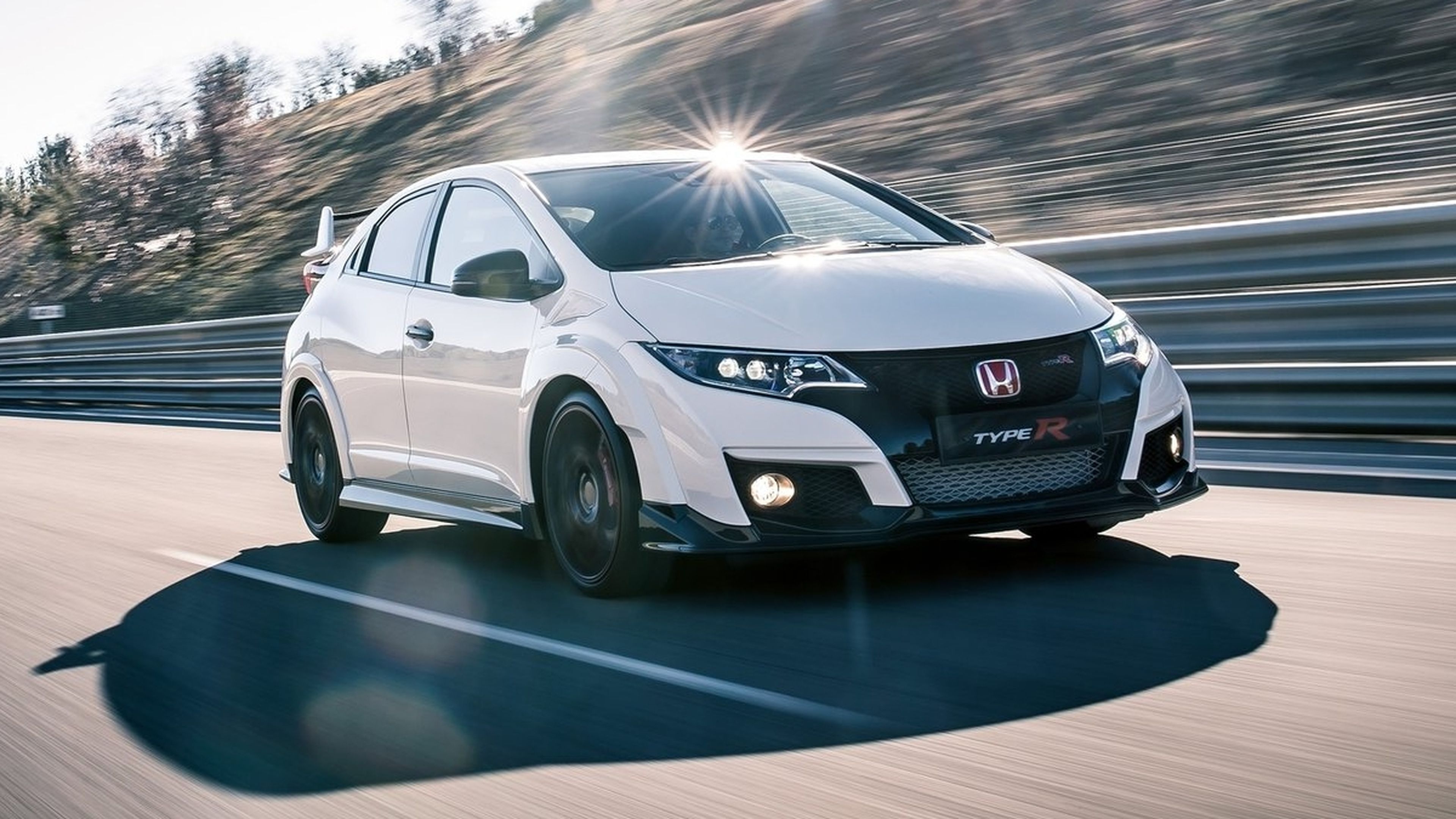 Honda_Civic_Type_R_2015_dinamica