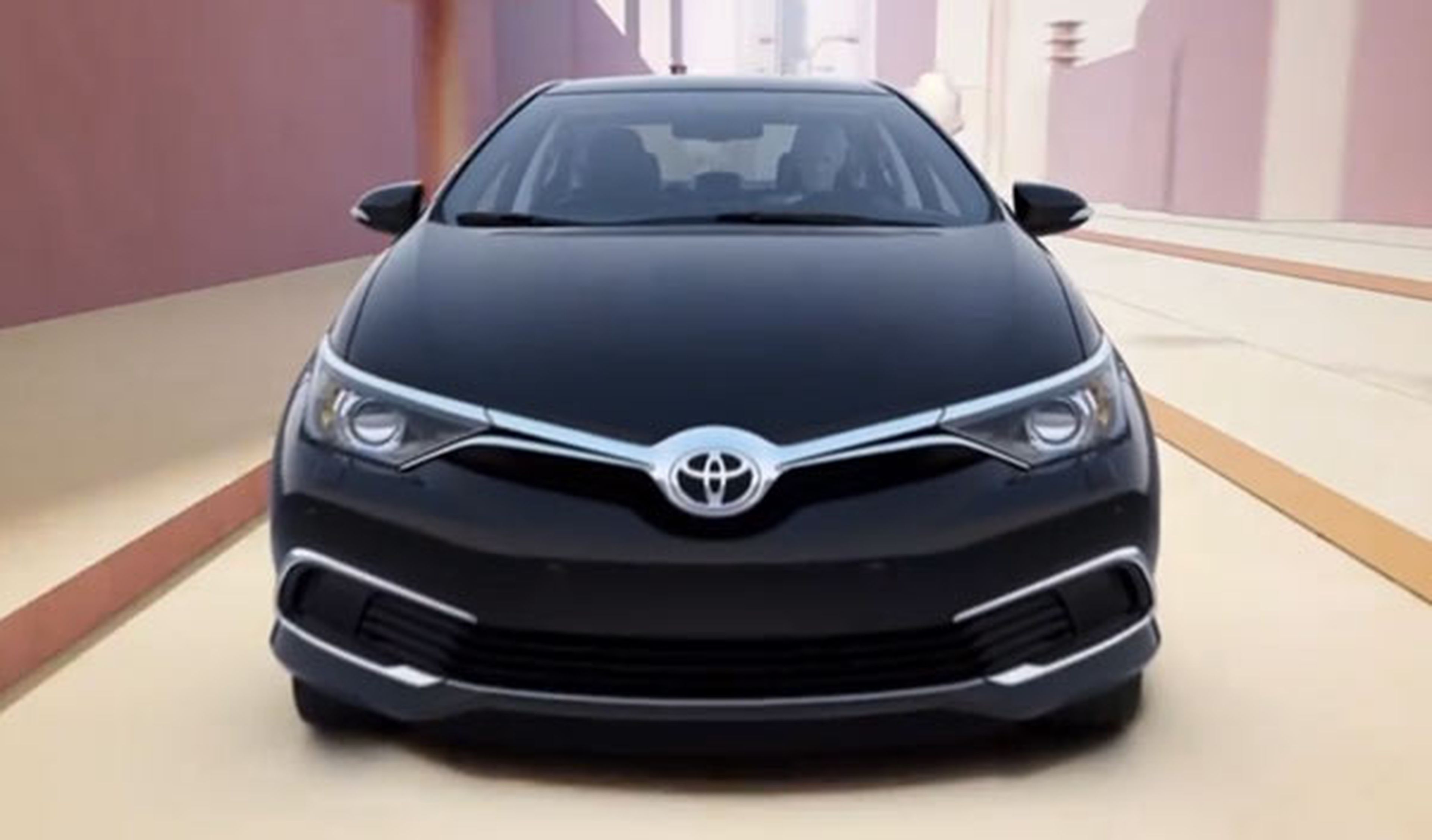 Un misterioso Toyota se cuela en un vídeo promocional