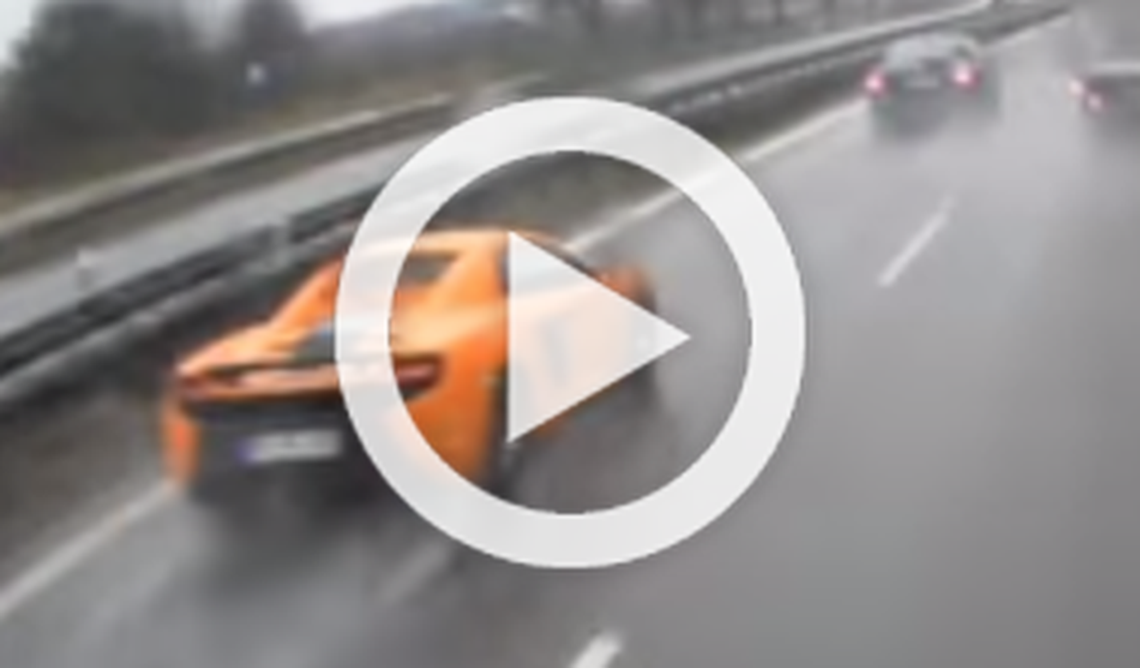 Un McLaren 650S se estrella en una carretera de Polonia