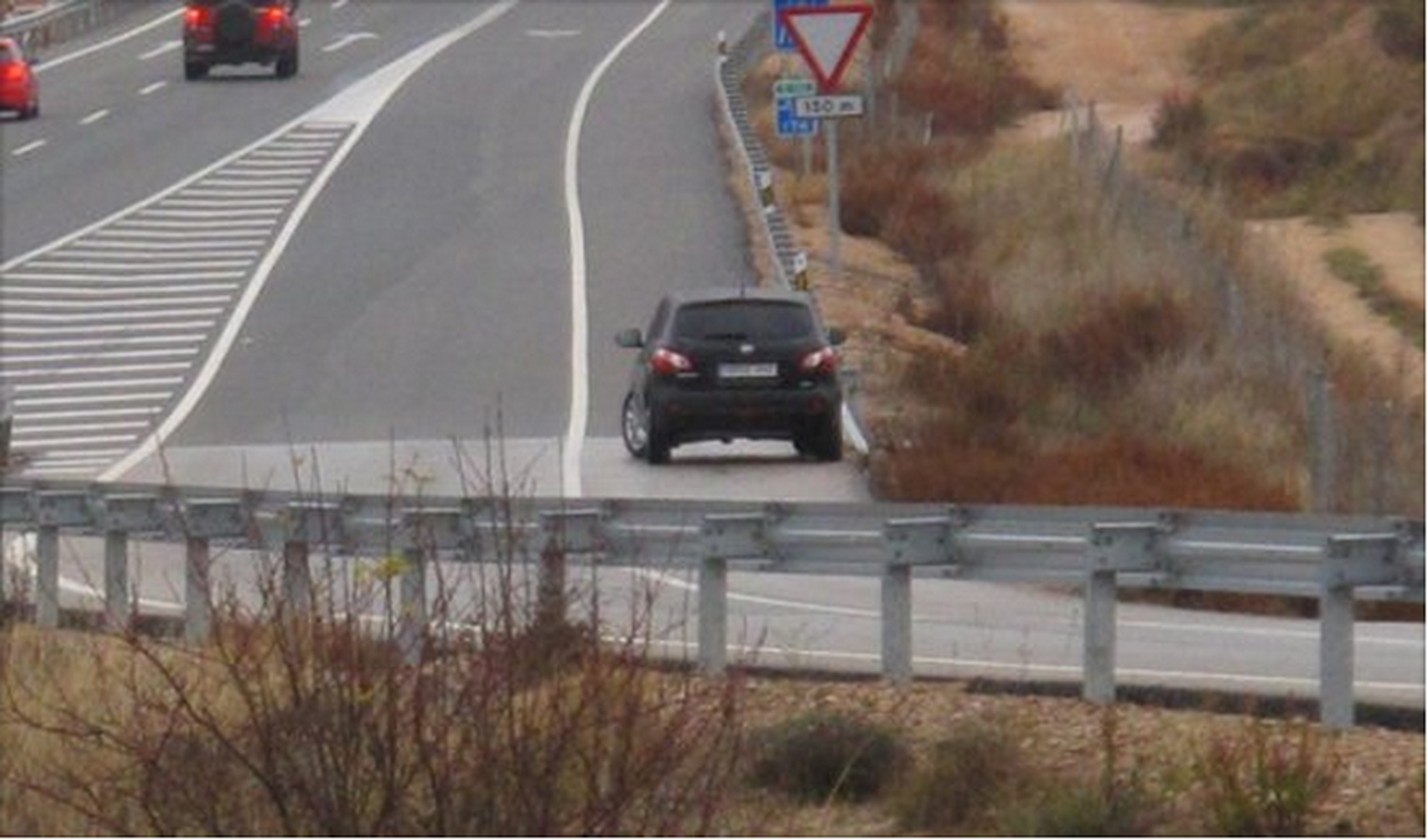Solo siete radares en los 125 km más peligrosos de España
