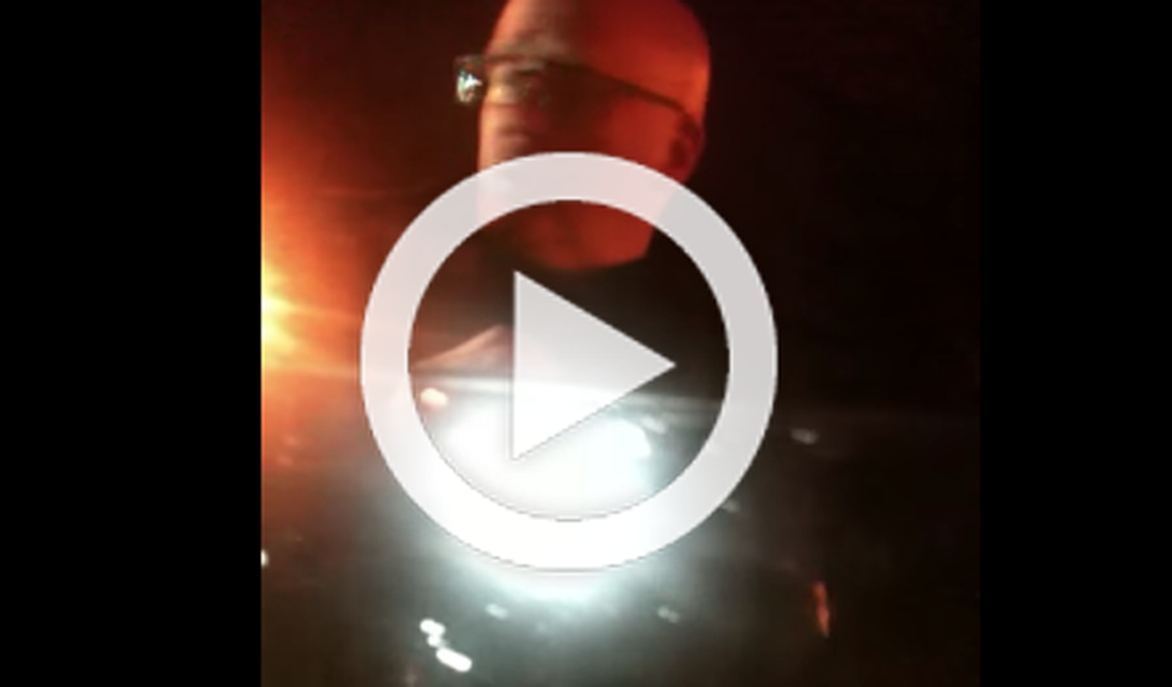 Vídeo: policía rompe la ventanilla para sacar al conductor