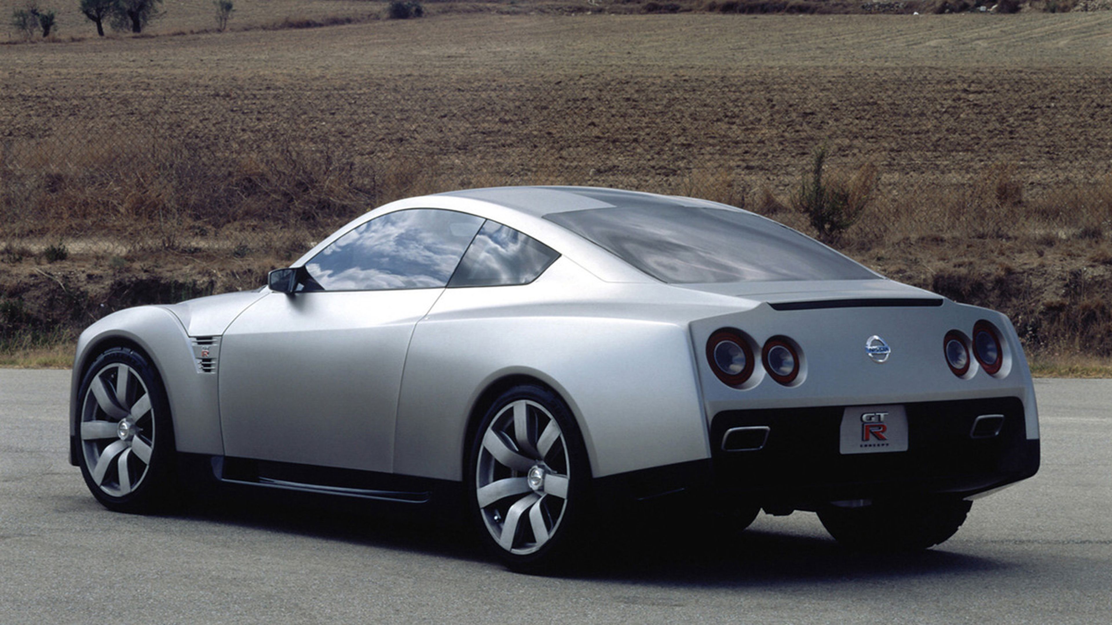 coches-serie-superaron-prototipos-Nissan-GT-R