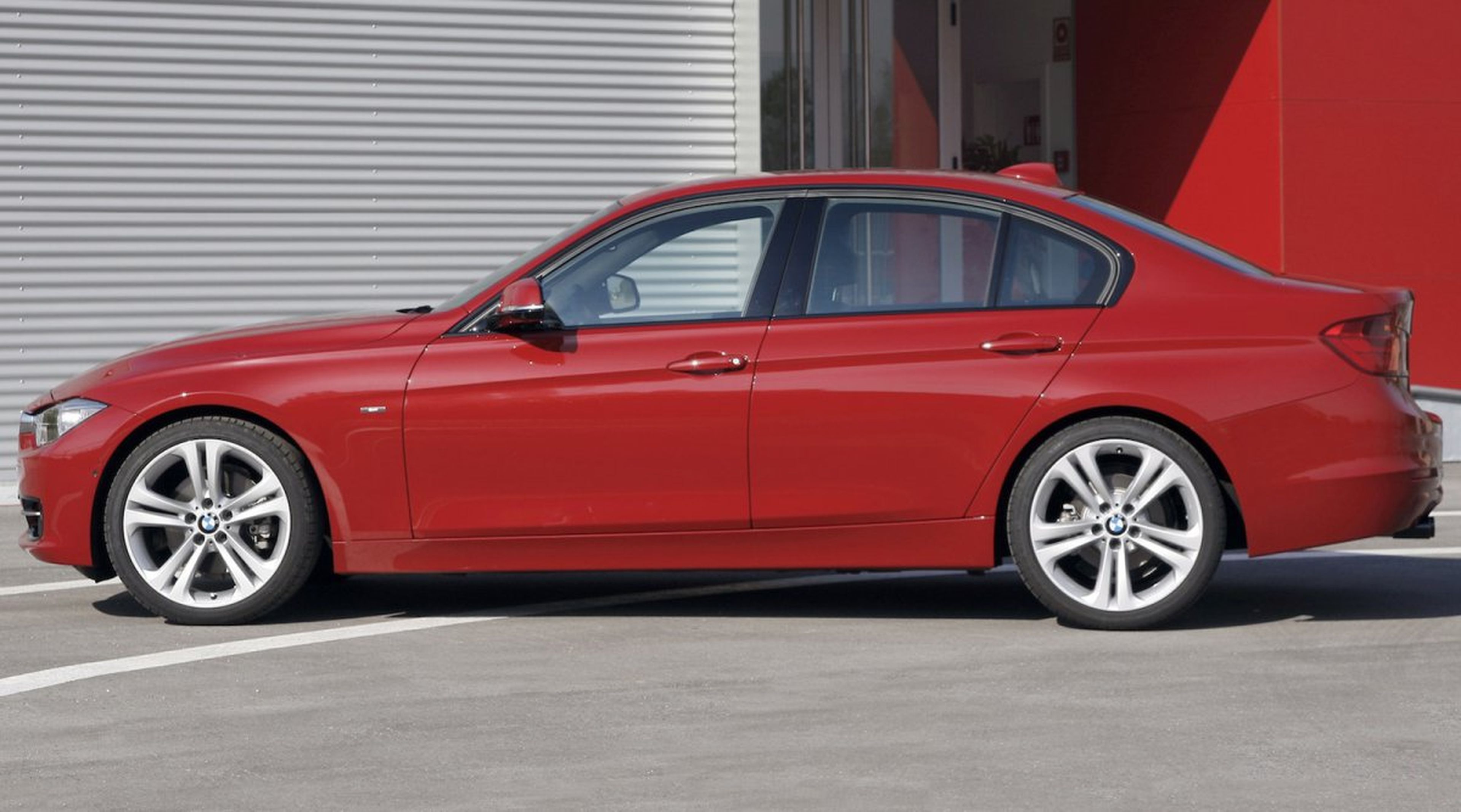 BMW 335d lateral