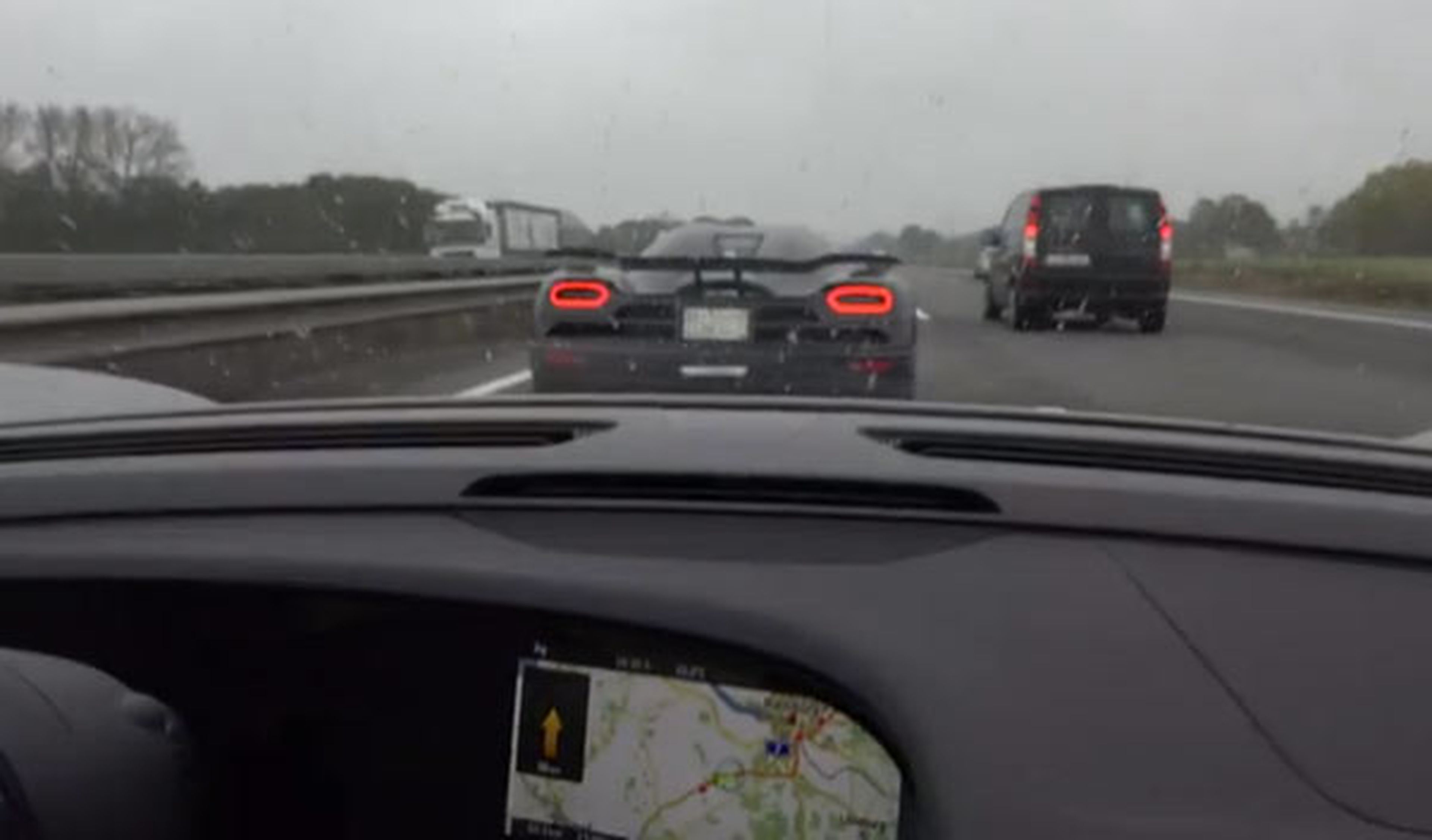 Pique en la autobahn: 918 Spyder y Agera R a 350 km/h
