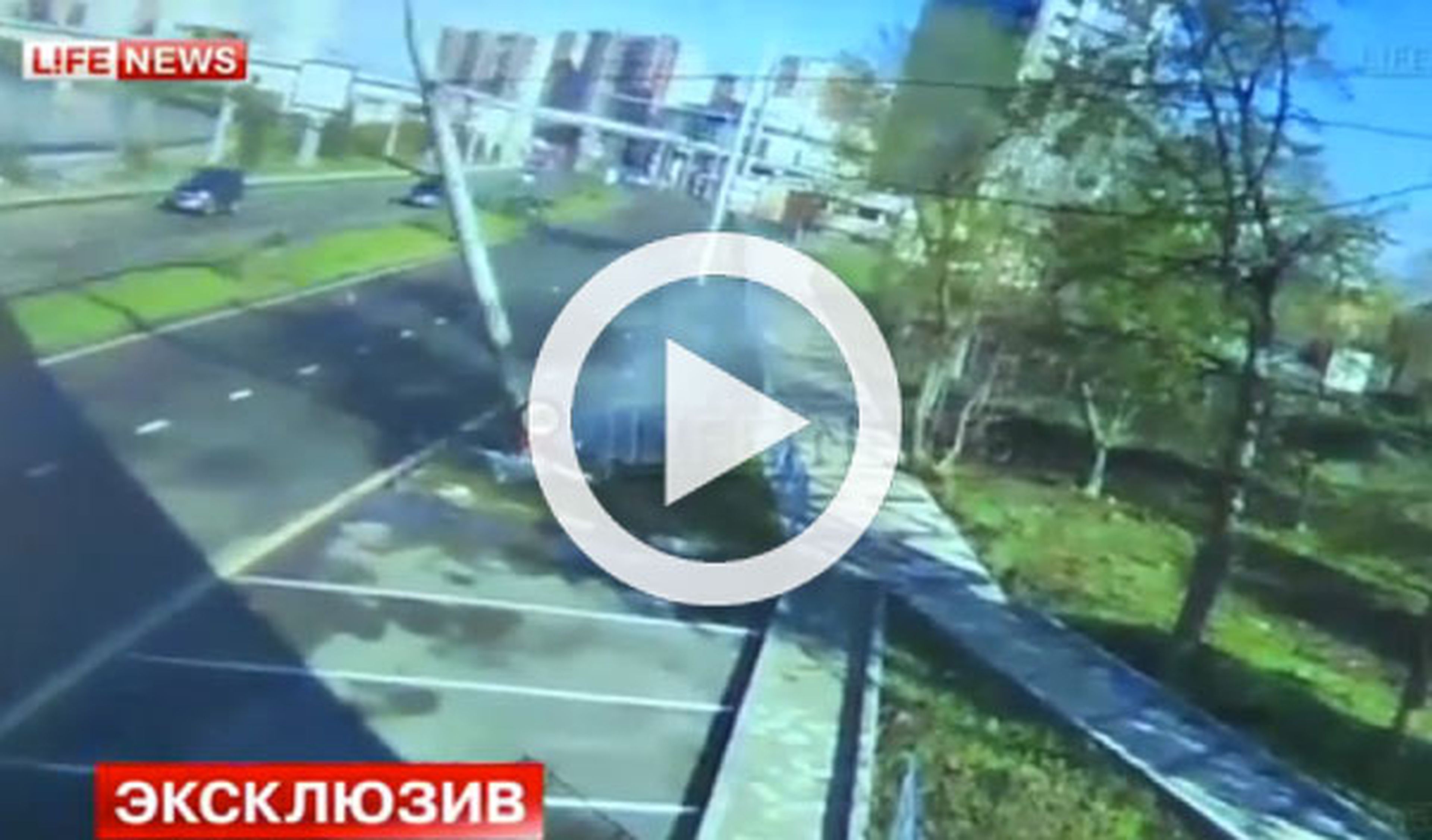 ¡Brutal! Accidente de un Nissan GT-R a 170 km/h en Rusia