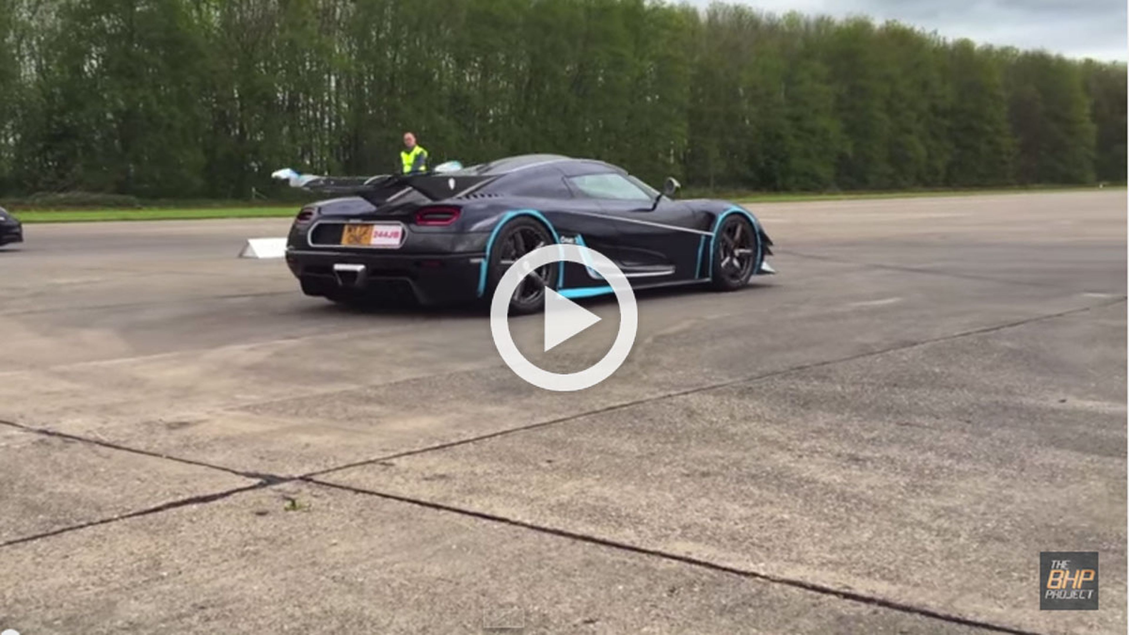 Vídeo: un Koenigsegg One:1 se pone a 360 km/h