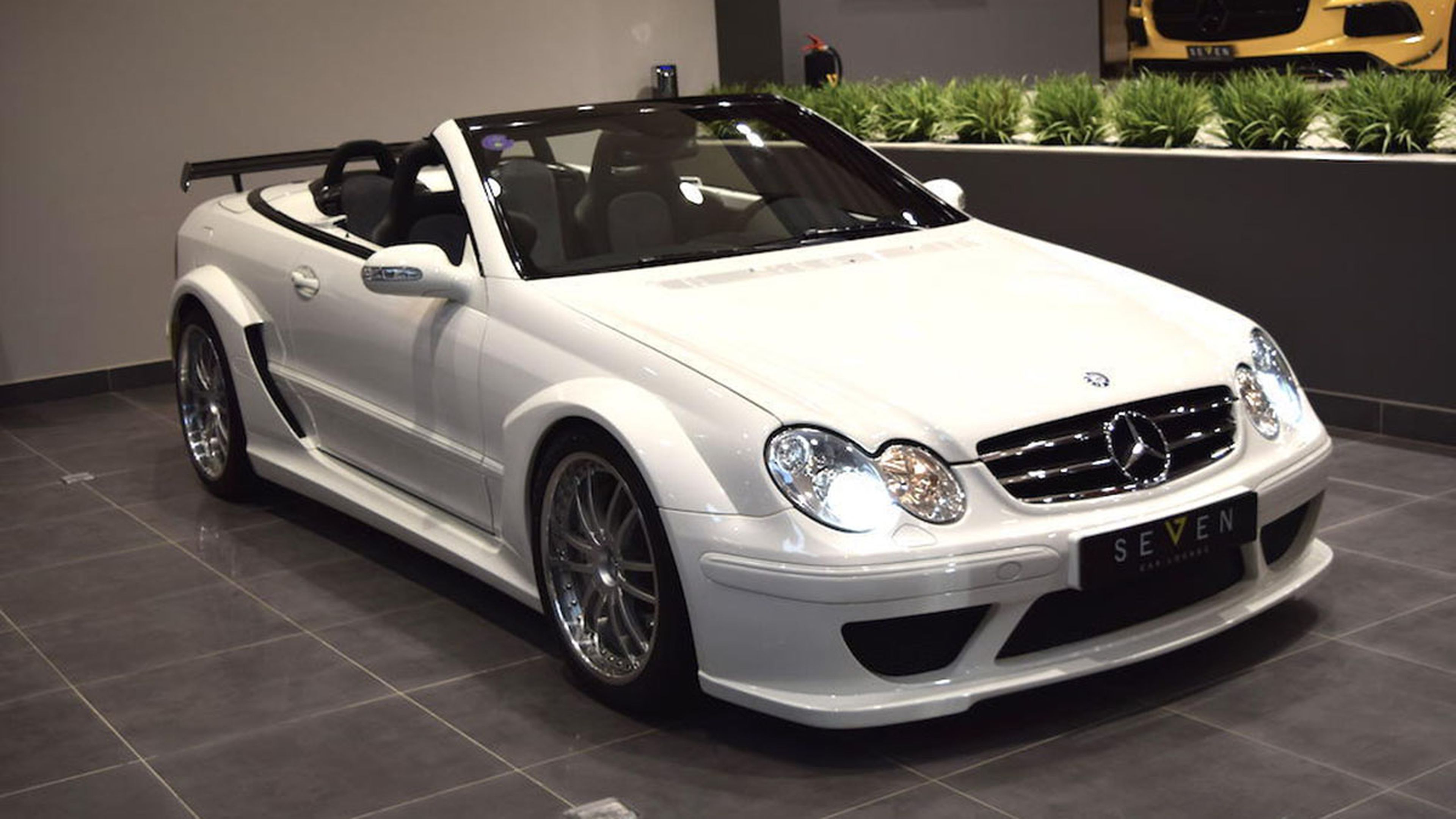A la venta un Mercedes CLK DTM AMG Cabrio, ¡con 9.400 kms!